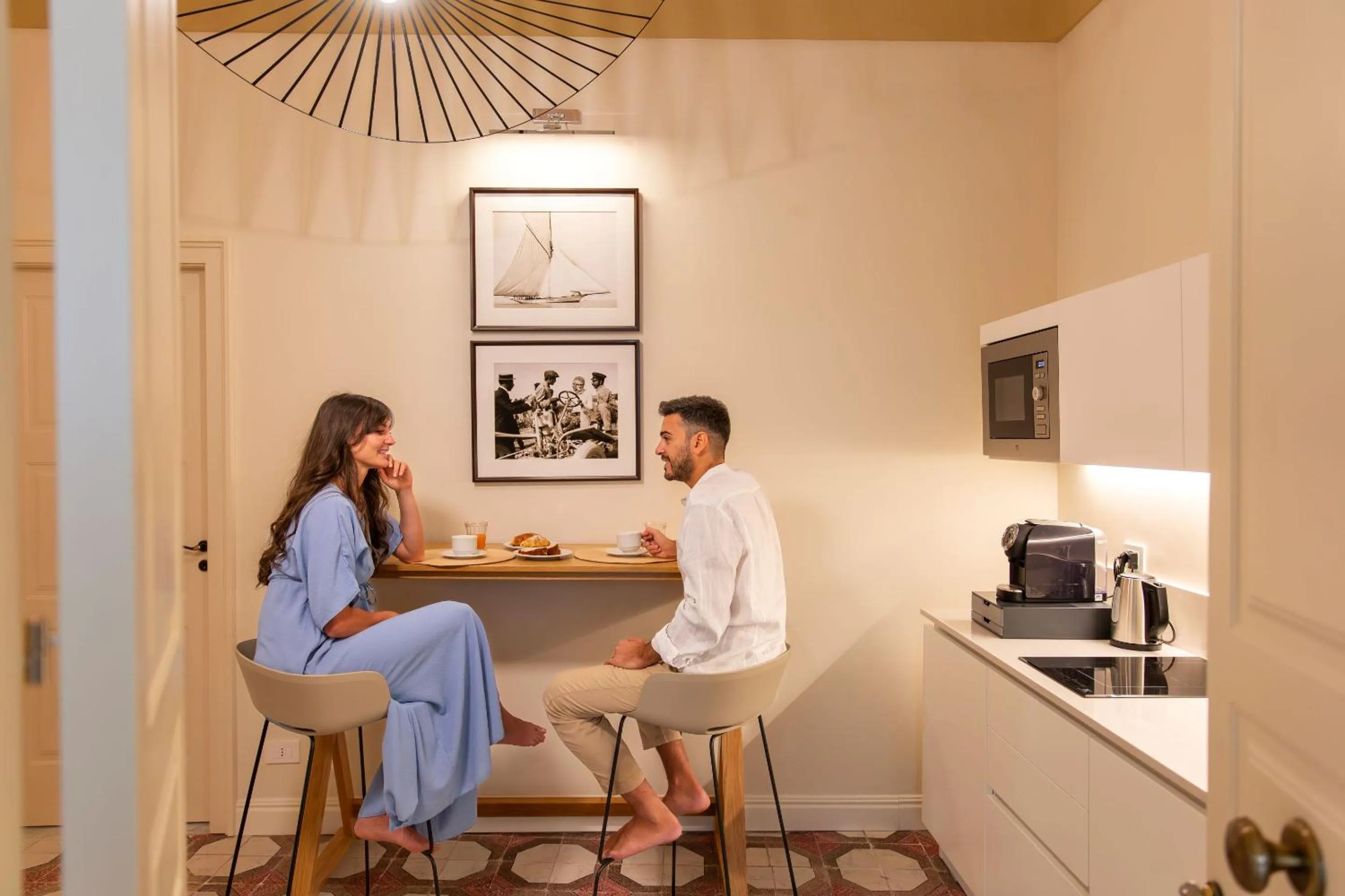 Coffee/tea facilities in Costamante Suites & Spa