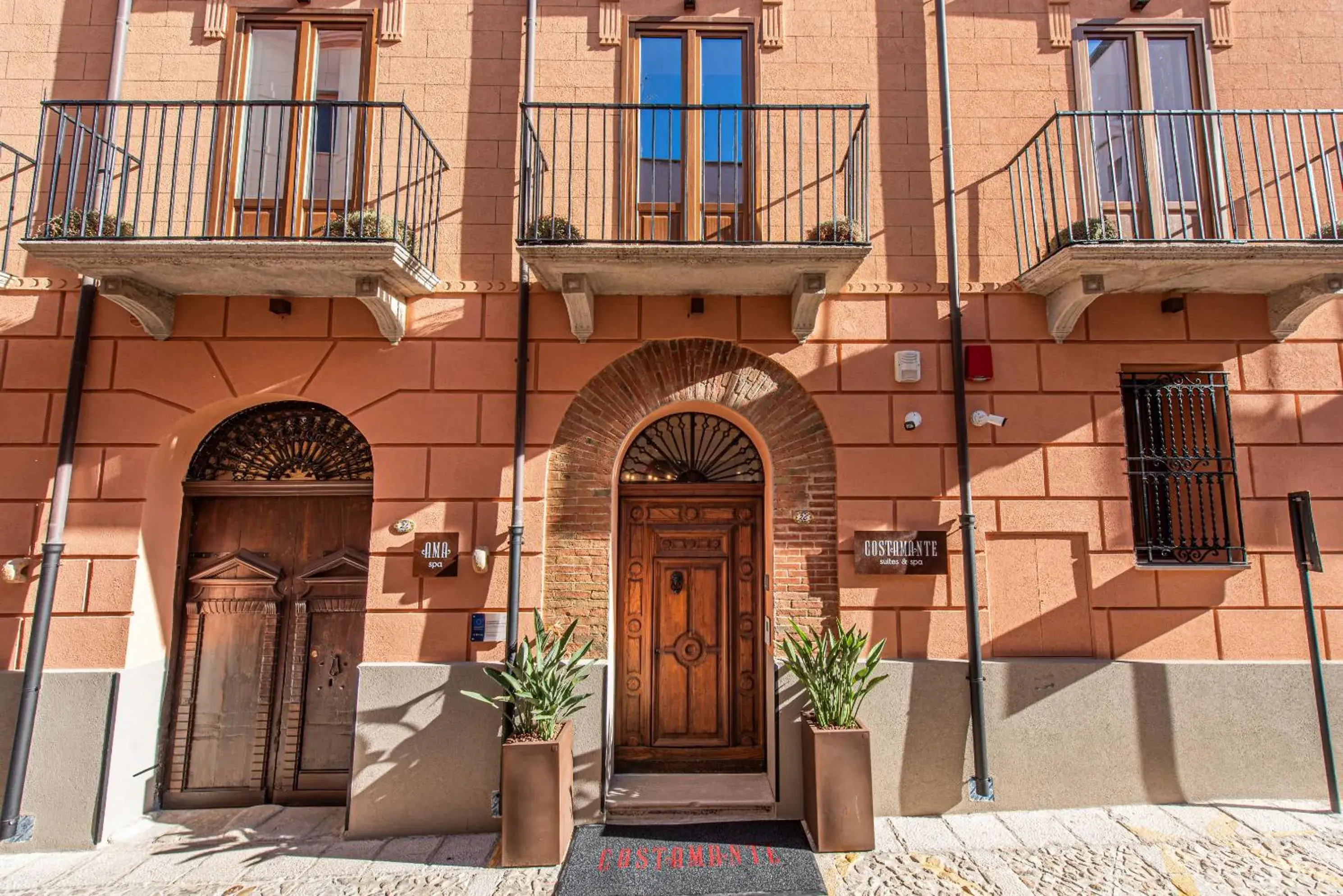 Property building in Costamante Suites & Spa Property building in Costamante Suites & Spa