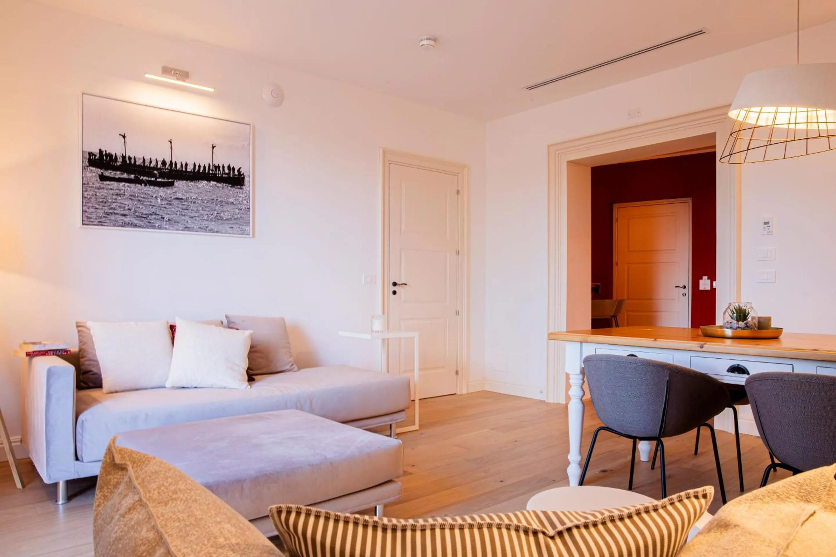 Living room, Bed in Costamante Suites & Spa