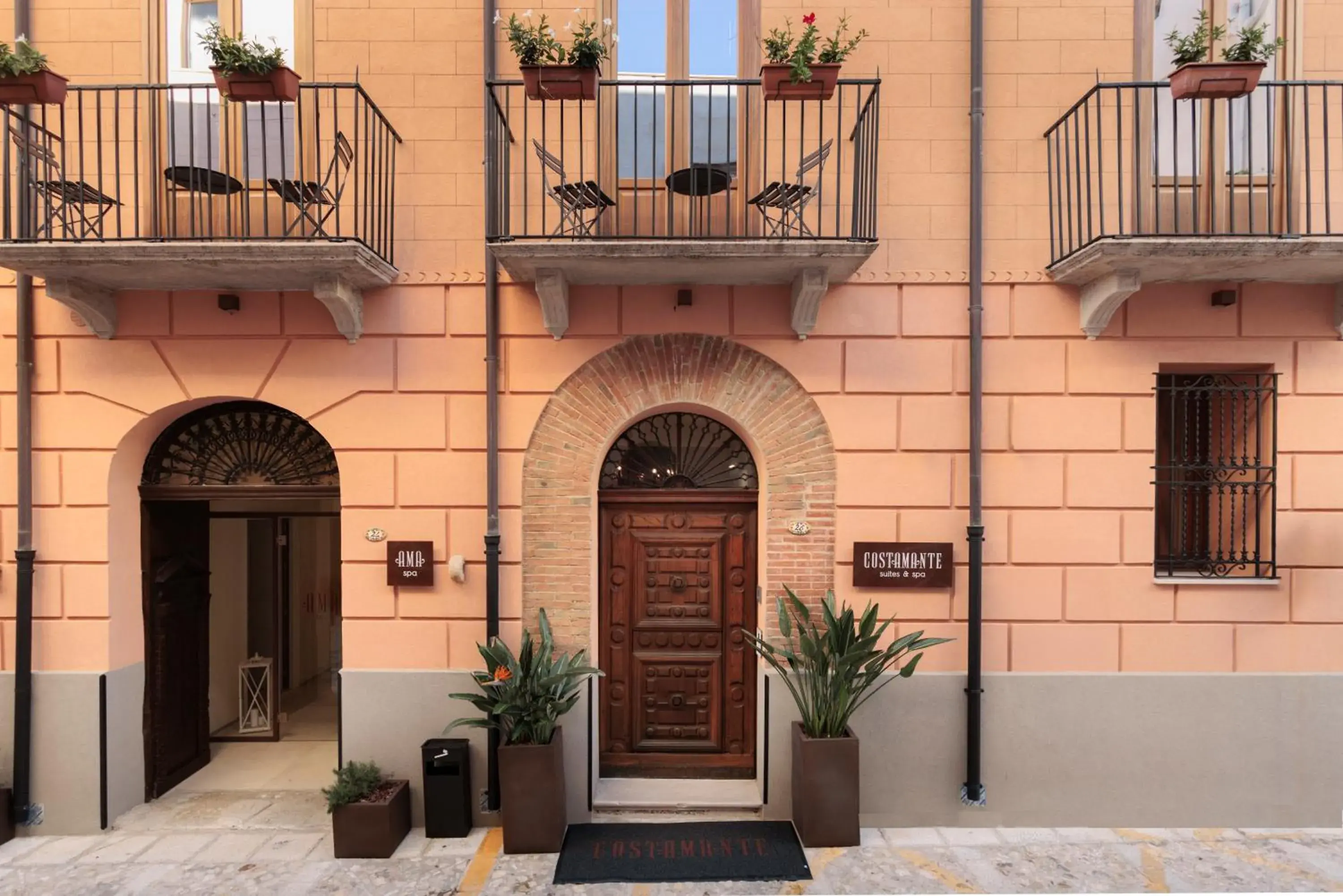 Property building in Costamante Suites & Spa Property building in Costamante Suites & Spa