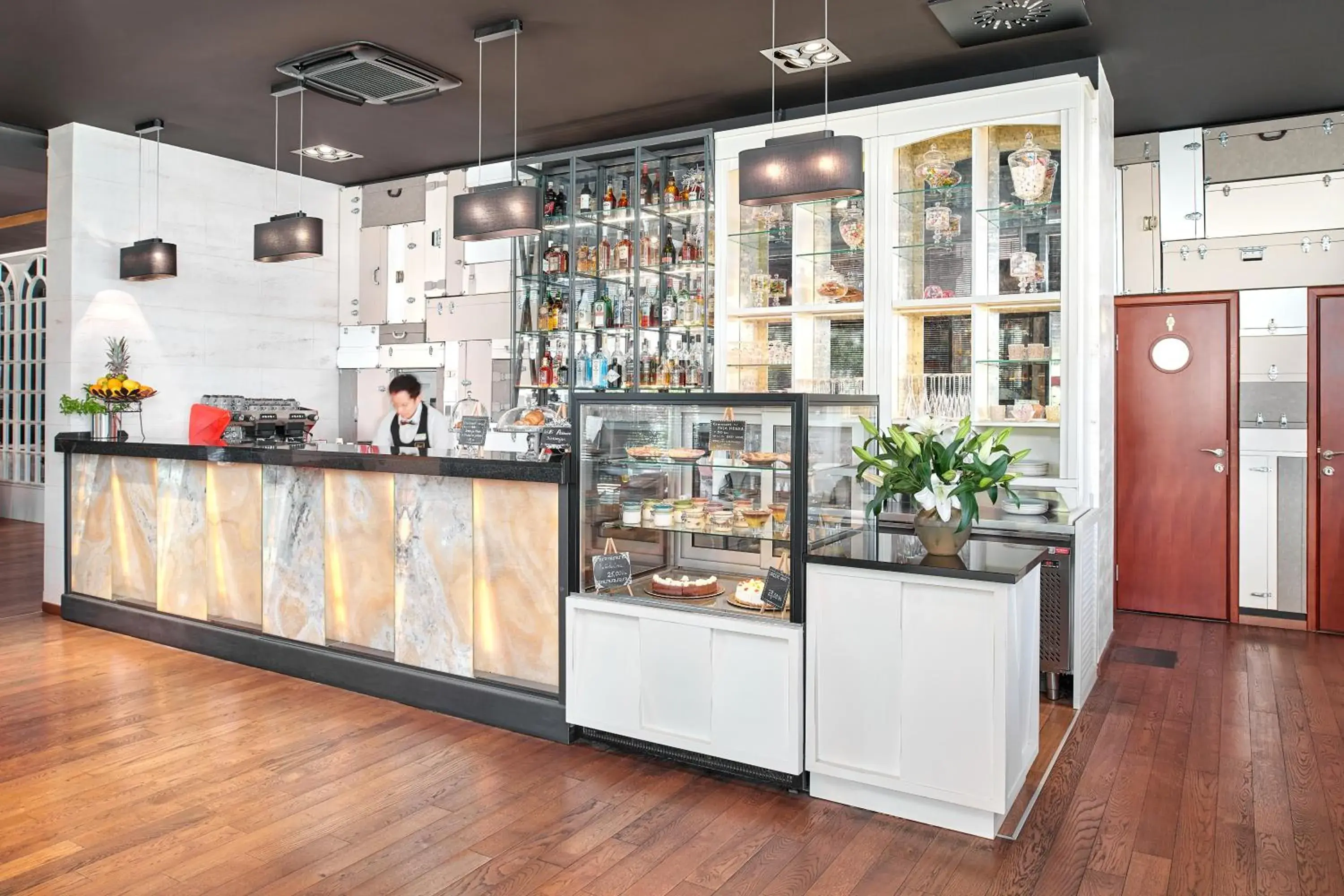 Lounge or bar in Dioklecijan Hotel & Residence Lounge or bar in Dioklecijan Hotel & Residence