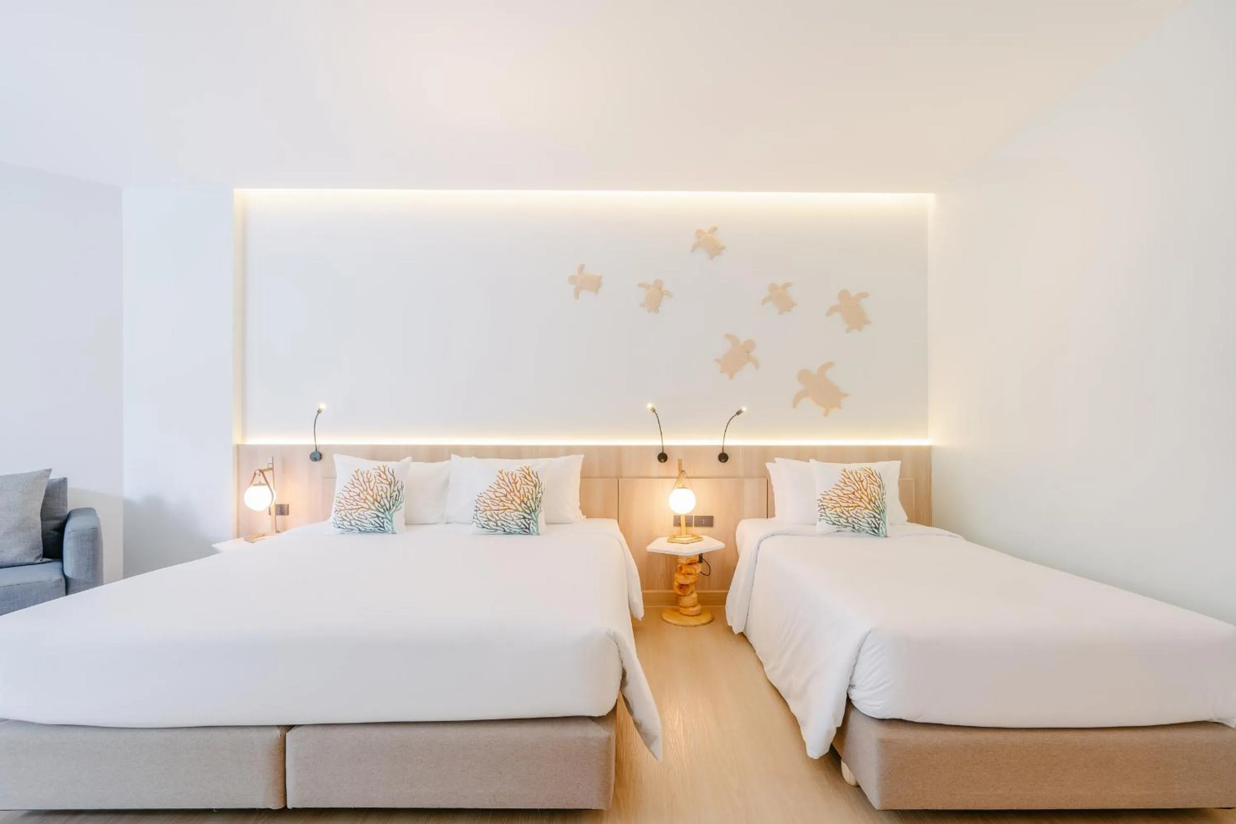 Bed in Phuket Emerald Beach Resort