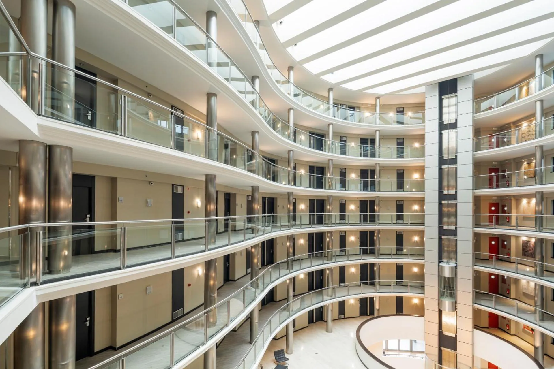 Area and facilities in Attica21 Coruña