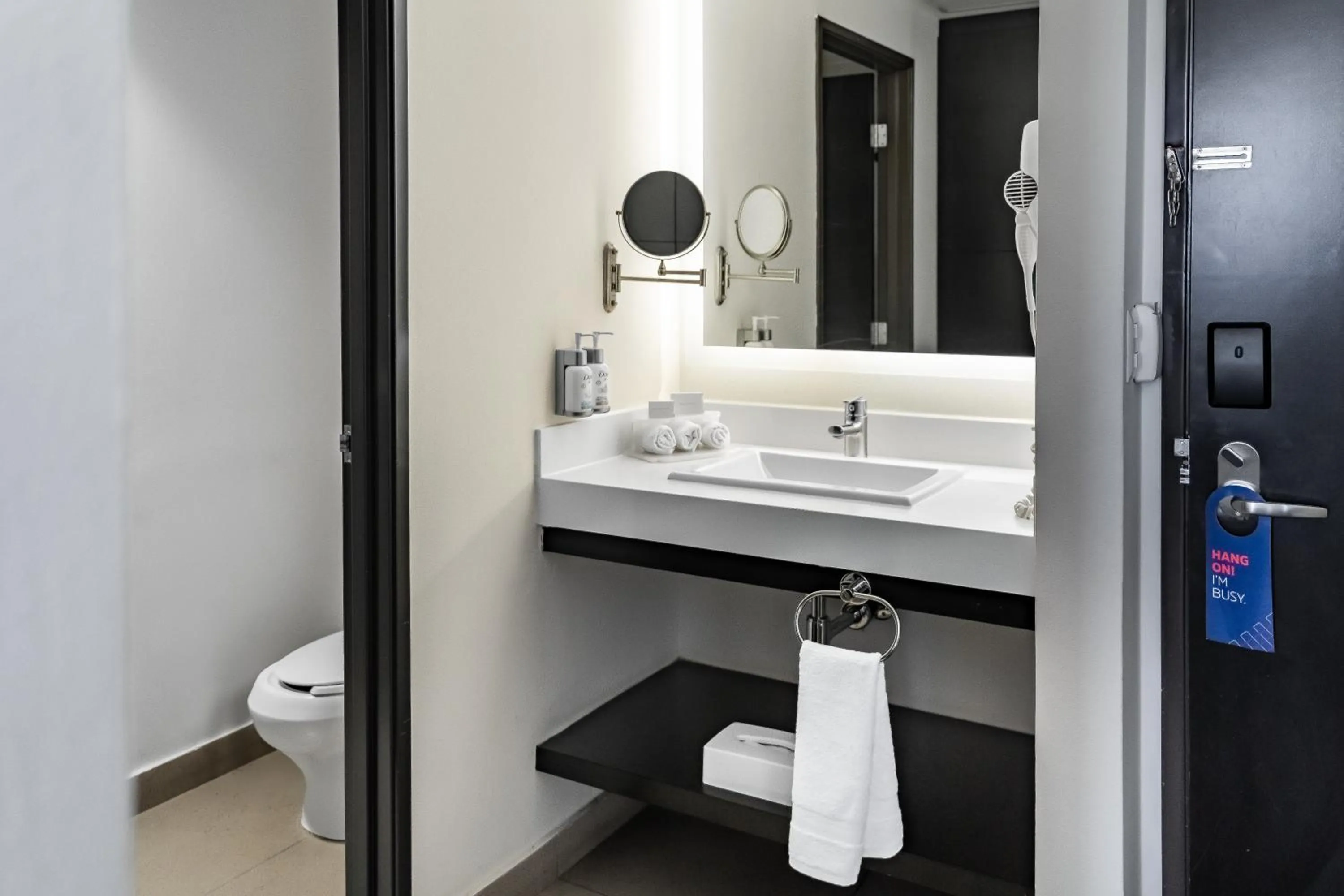 Bathroom in Holiday Inn Express & Suites Puebla Angelopolis by IHG
