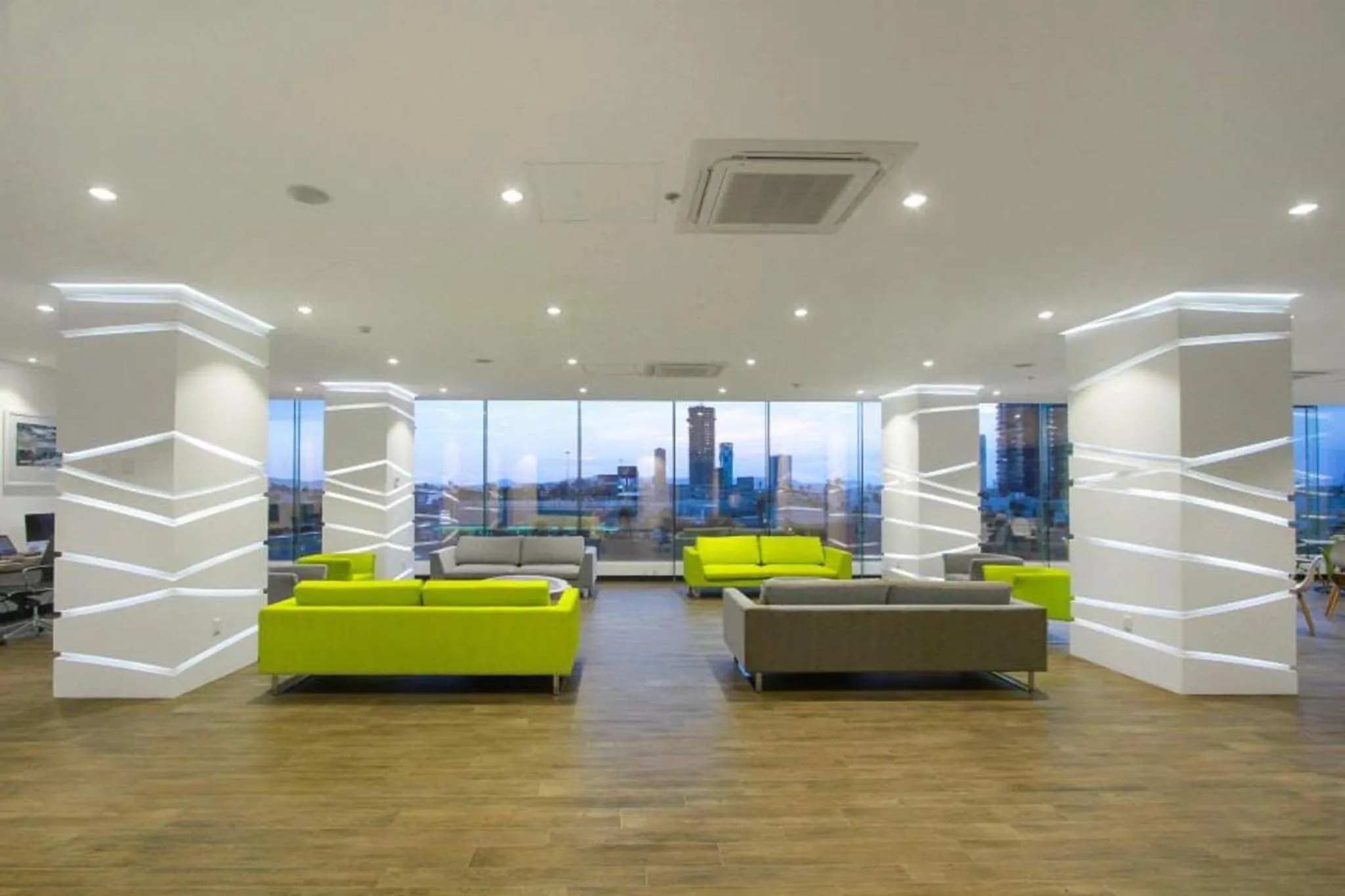 Property building in Holiday Inn Express & Suites Puebla Angelopolis by IHG