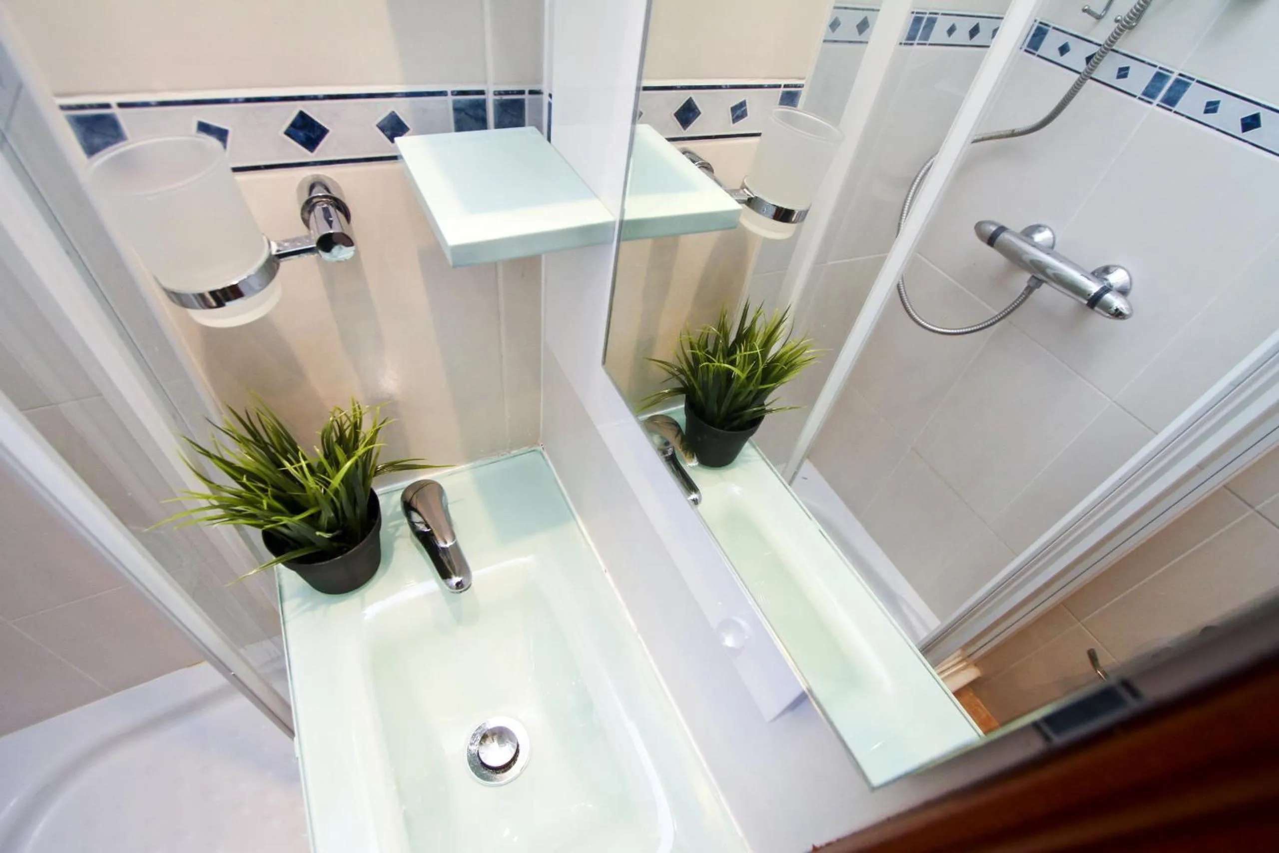 Bathroom in Neia Apartment Planet Costa Dorada