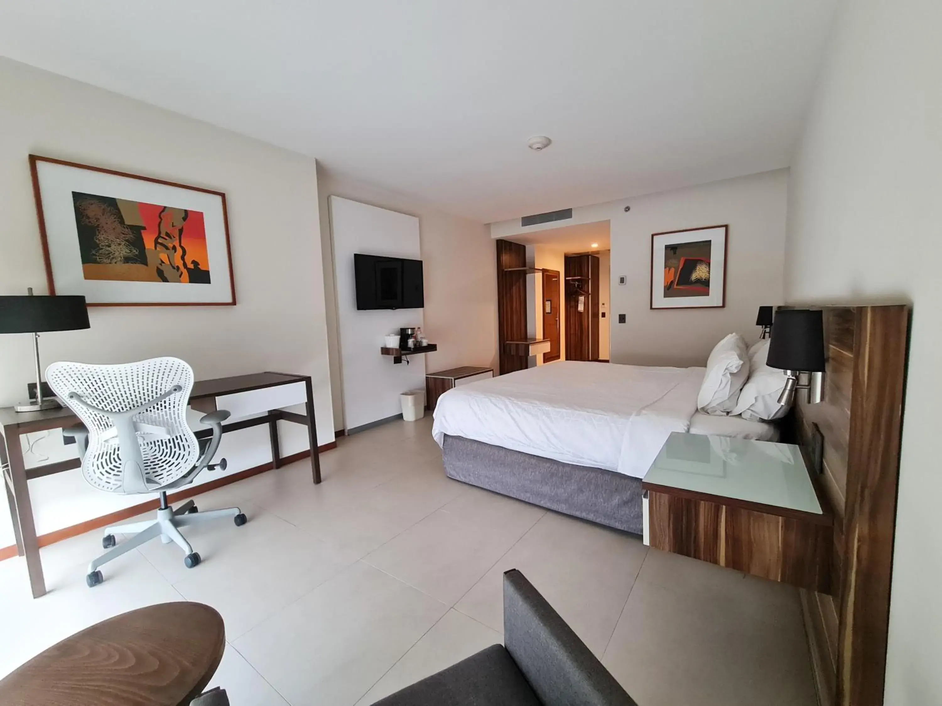 Photo of the whole room, Bed in Holiday Inn Express Puerto Vallarta by IHG Photo of the whole room, Bed in Holiday Inn Express Puerto Vallarta by IHG