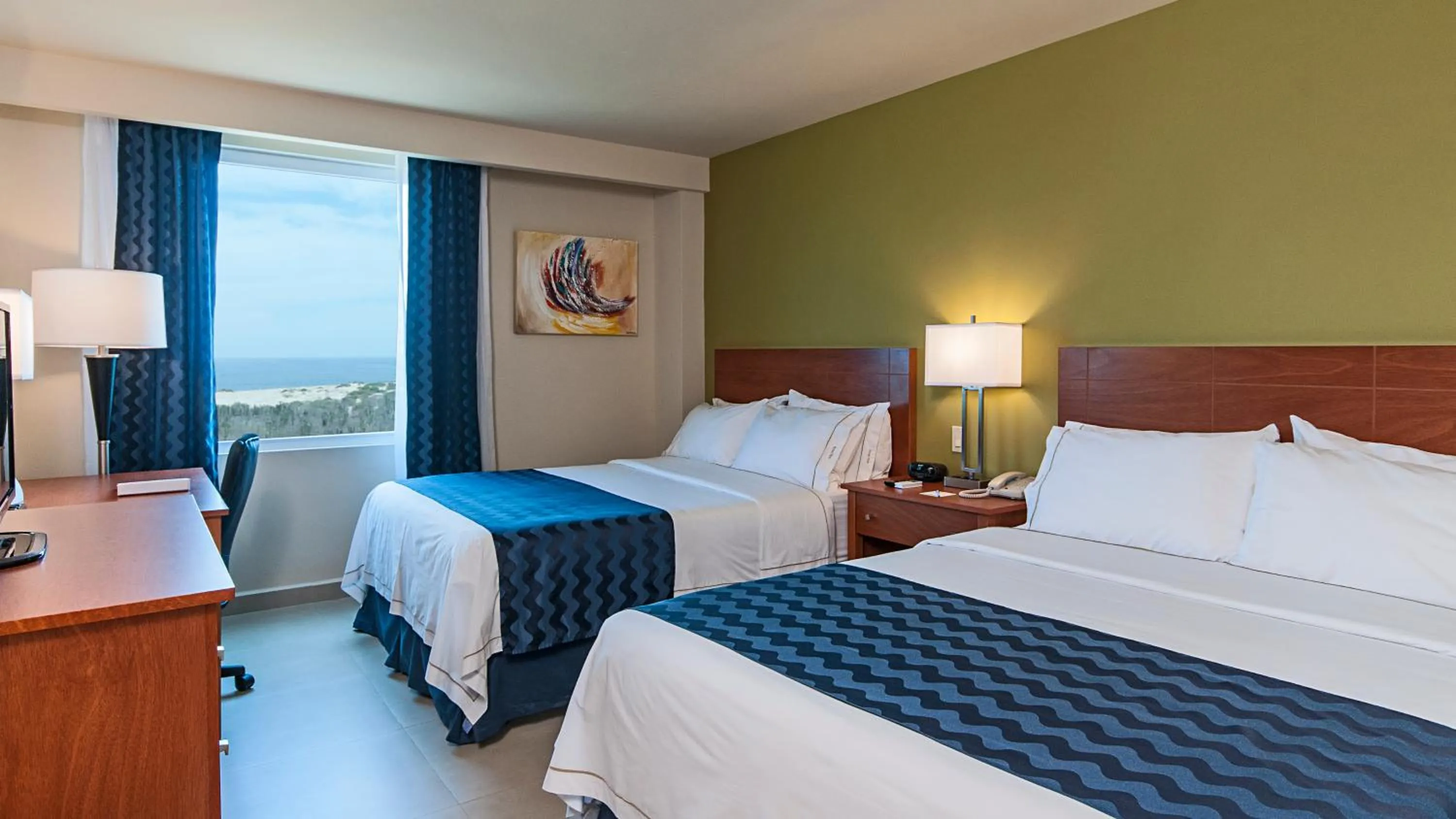 Bed in Holiday Inn Express Cabo San Lucas by IHG