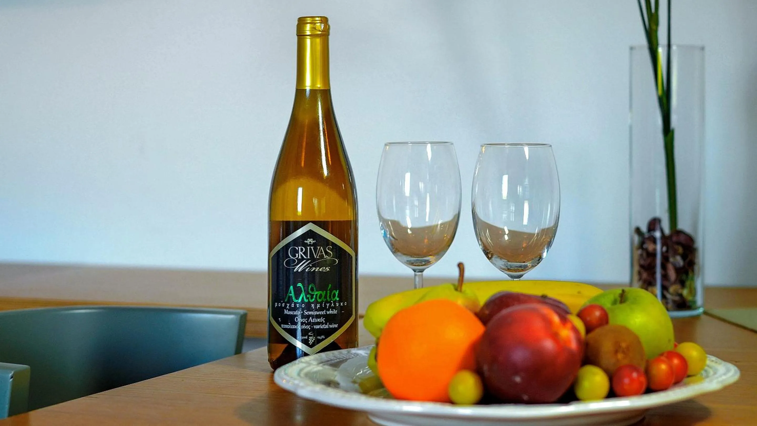 TV and multimedia in Dilofo Hotel Luxury Suites