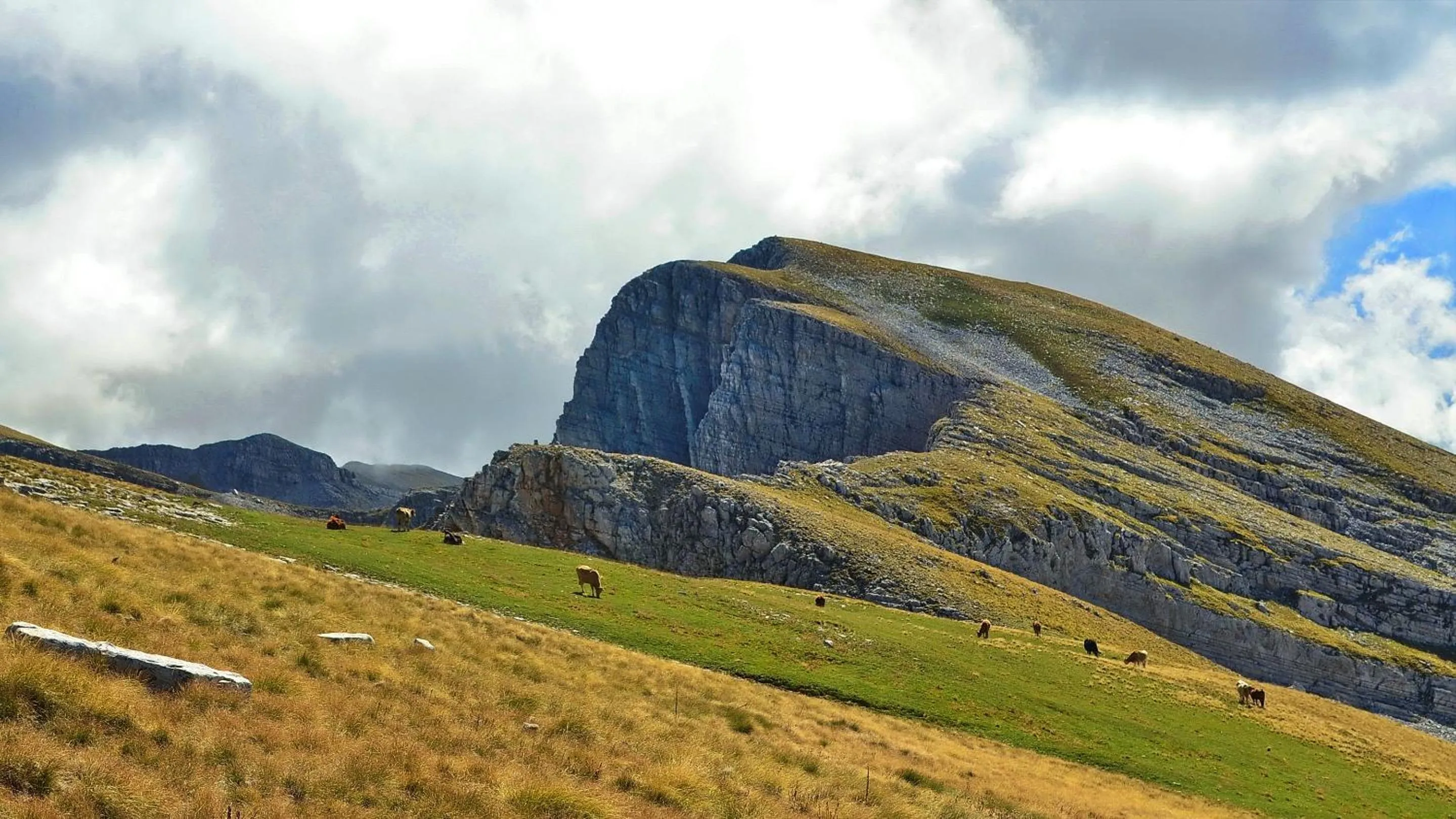 Natural landscape in Dilofo Hotel Luxury Suites