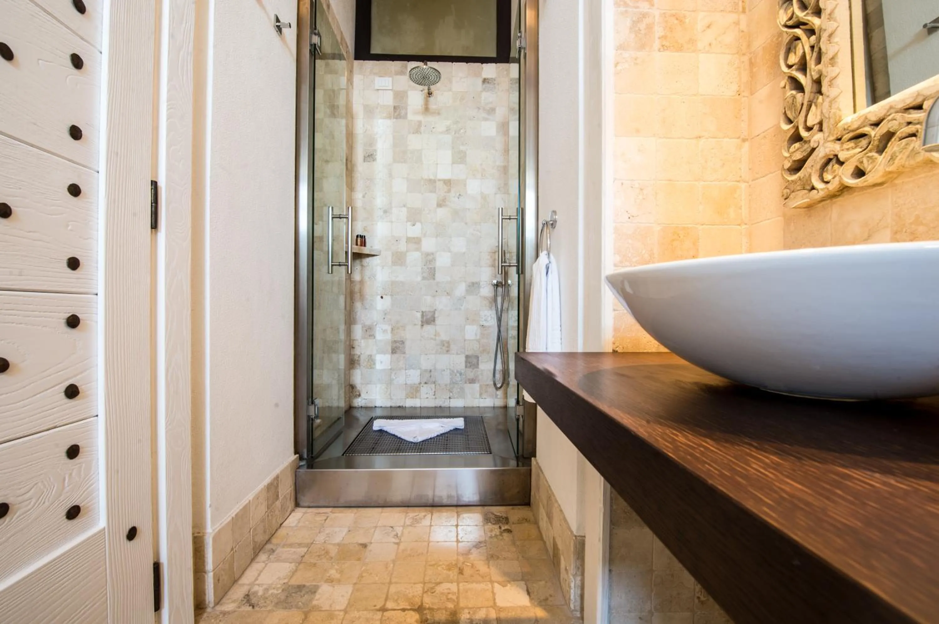 Bathroom in Faro Capo Spartivento