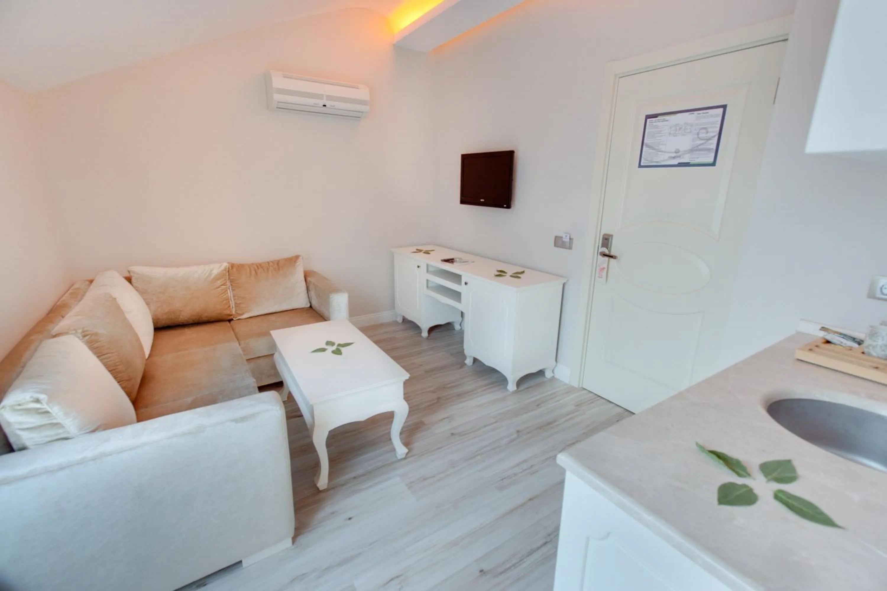 Decorative detail in Pinehill Hotel & Suites