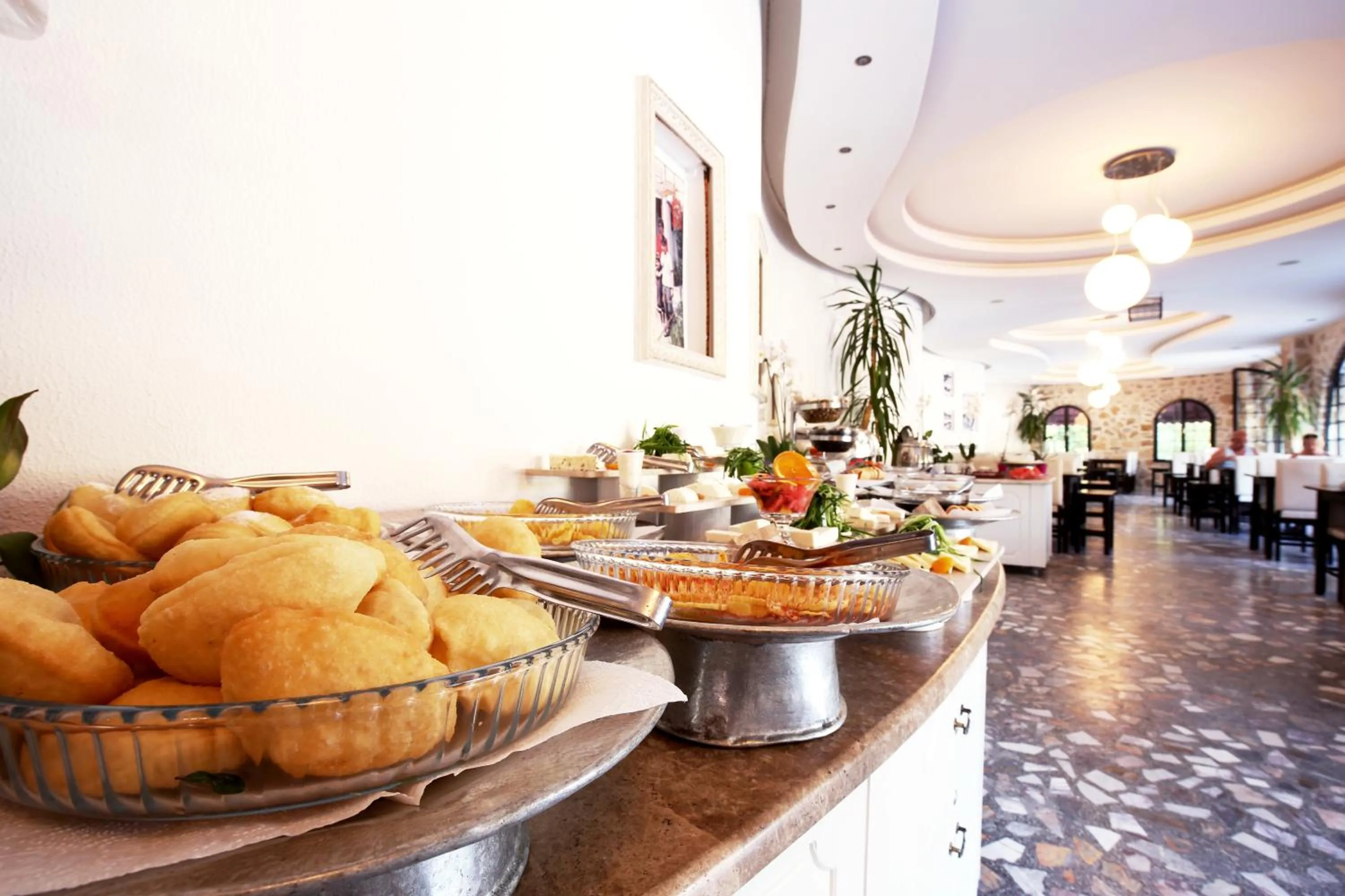 Buffet breakfast in Pinehill Hotel & Suites