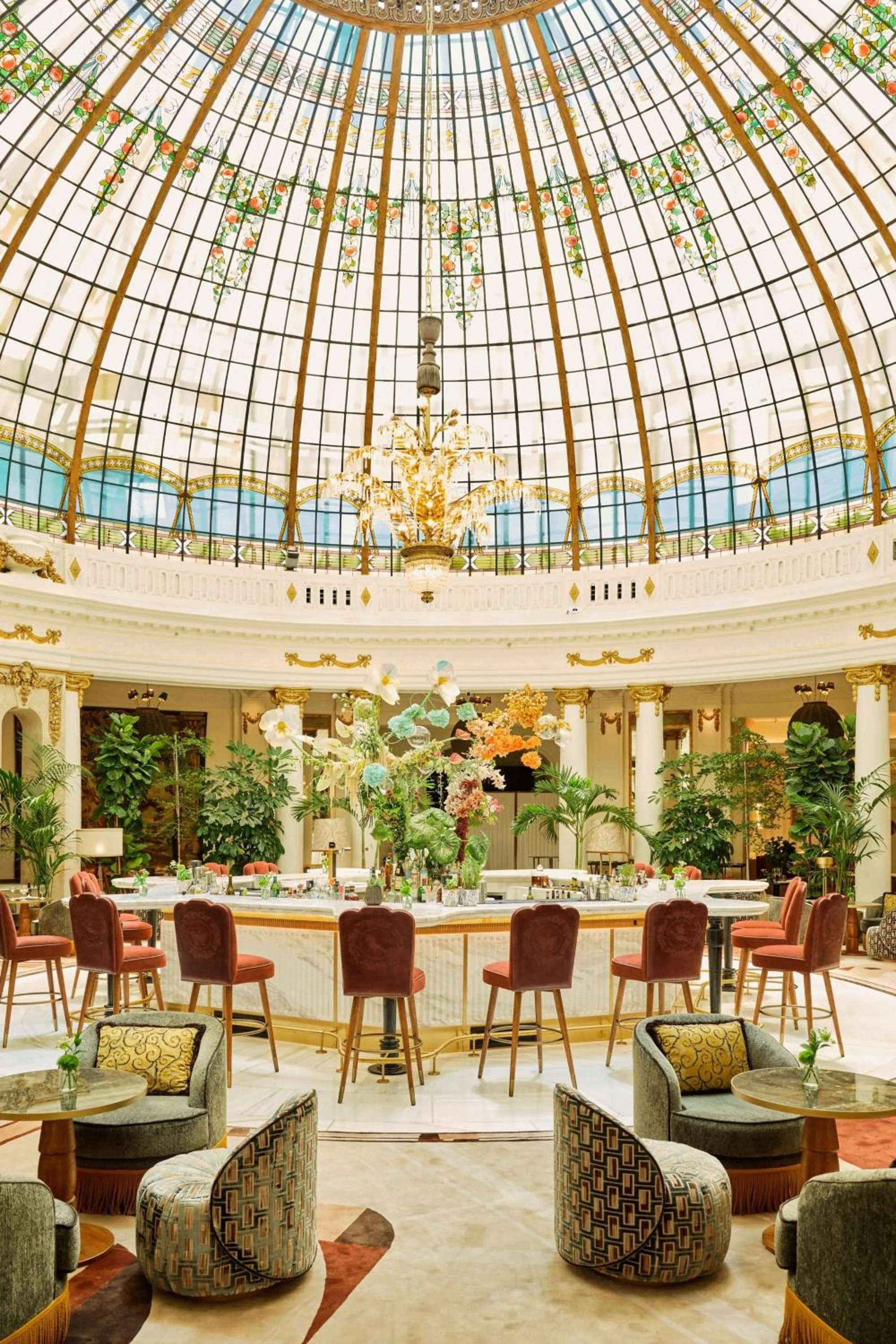 Lounge or bar in The Palace, a Luxury Collection Hotel, Madrid