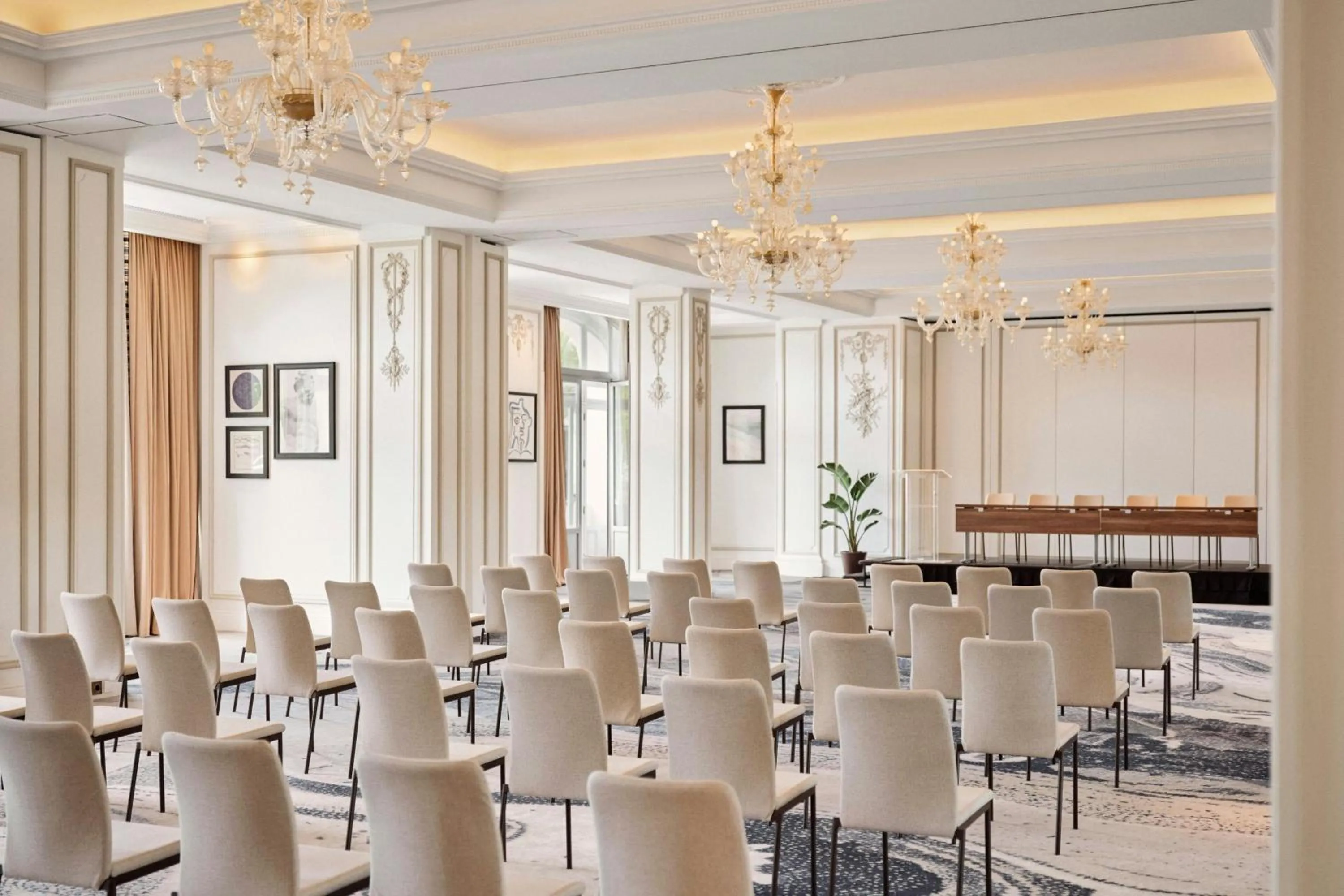 Meeting/conference room in The Palace, a Luxury Collection Hotel, Madrid
