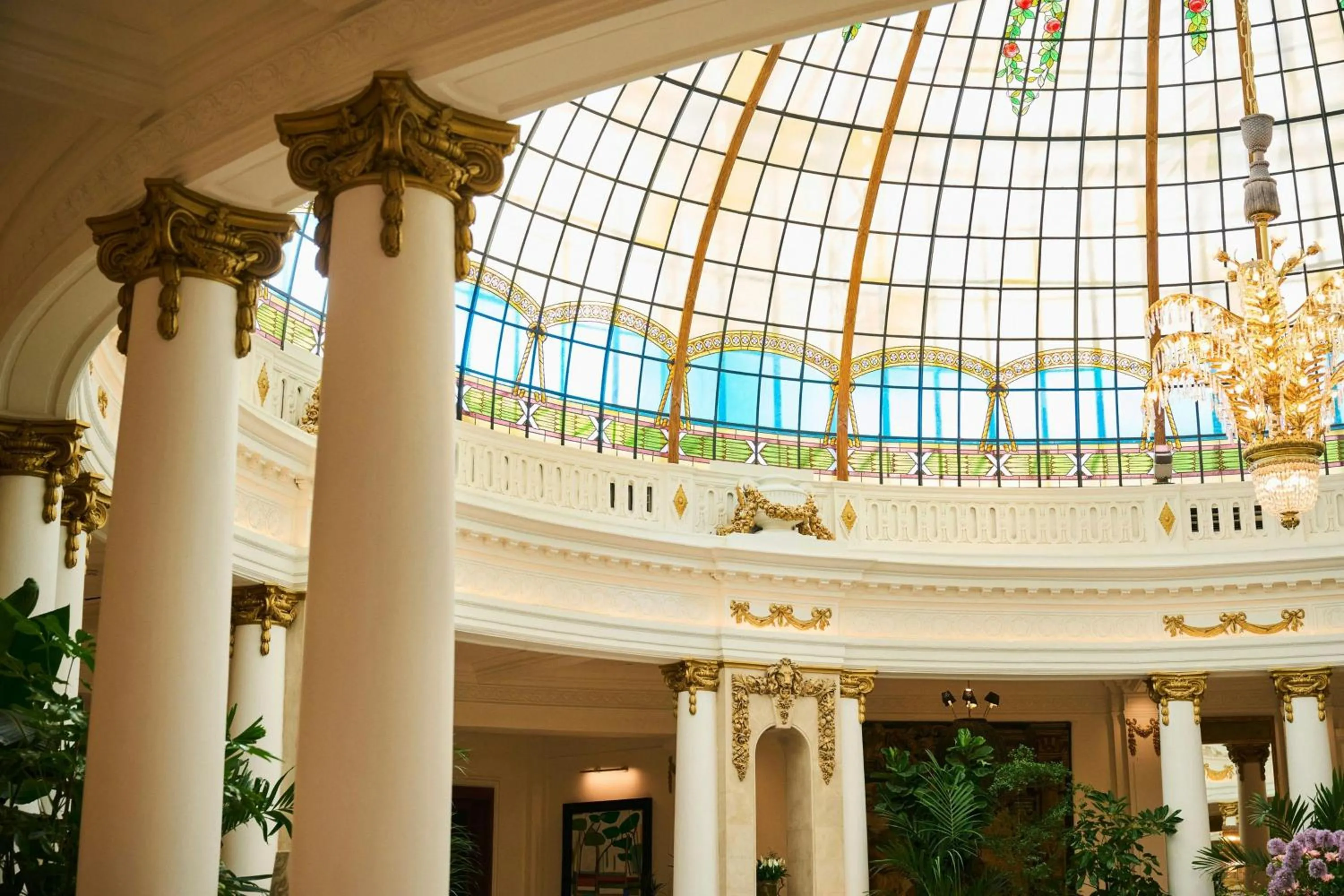 Lounge or bar in The Palace, a Luxury Collection Hotel, Madrid