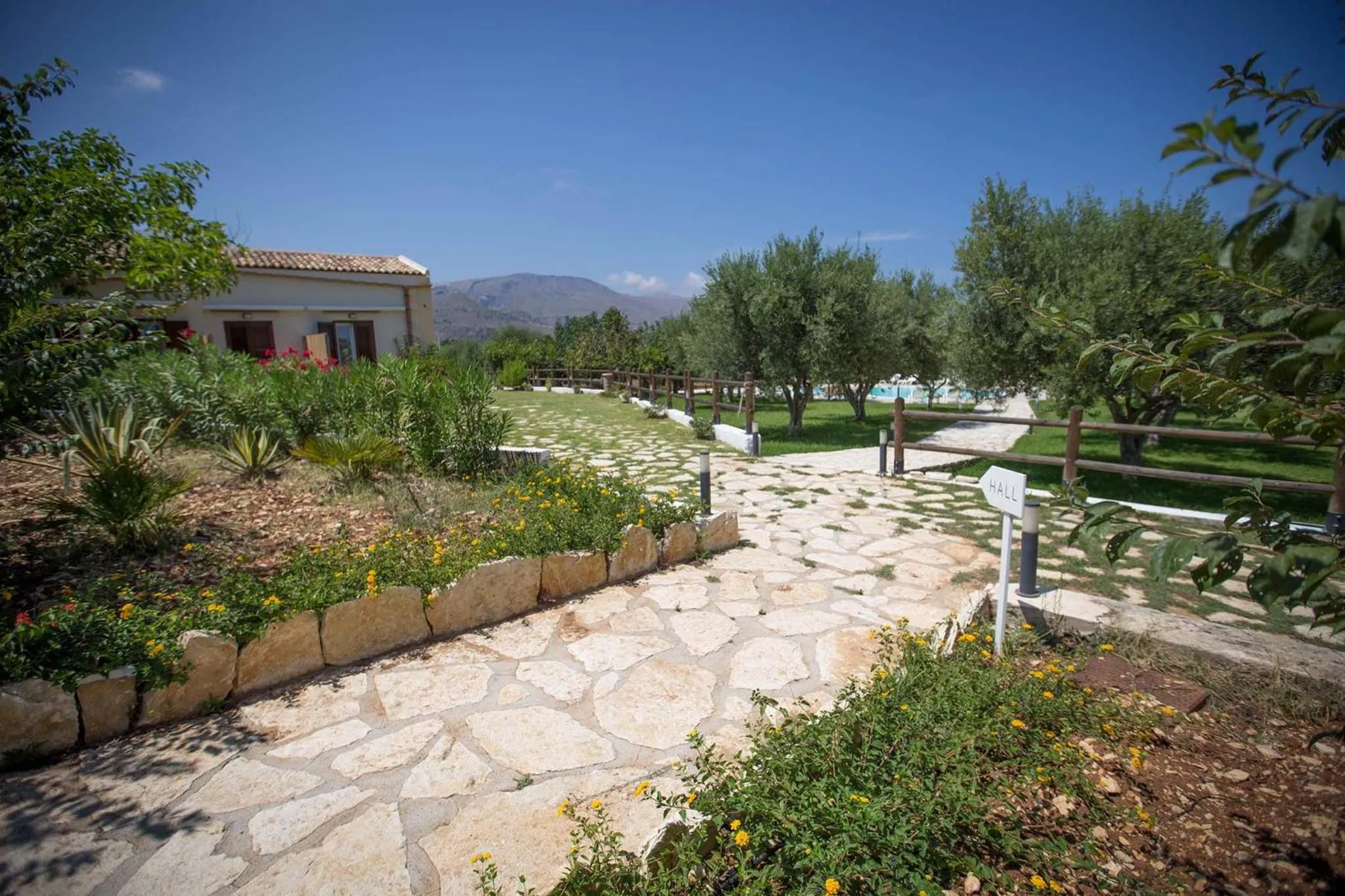Garden in Casale la Macina Residence Scopello