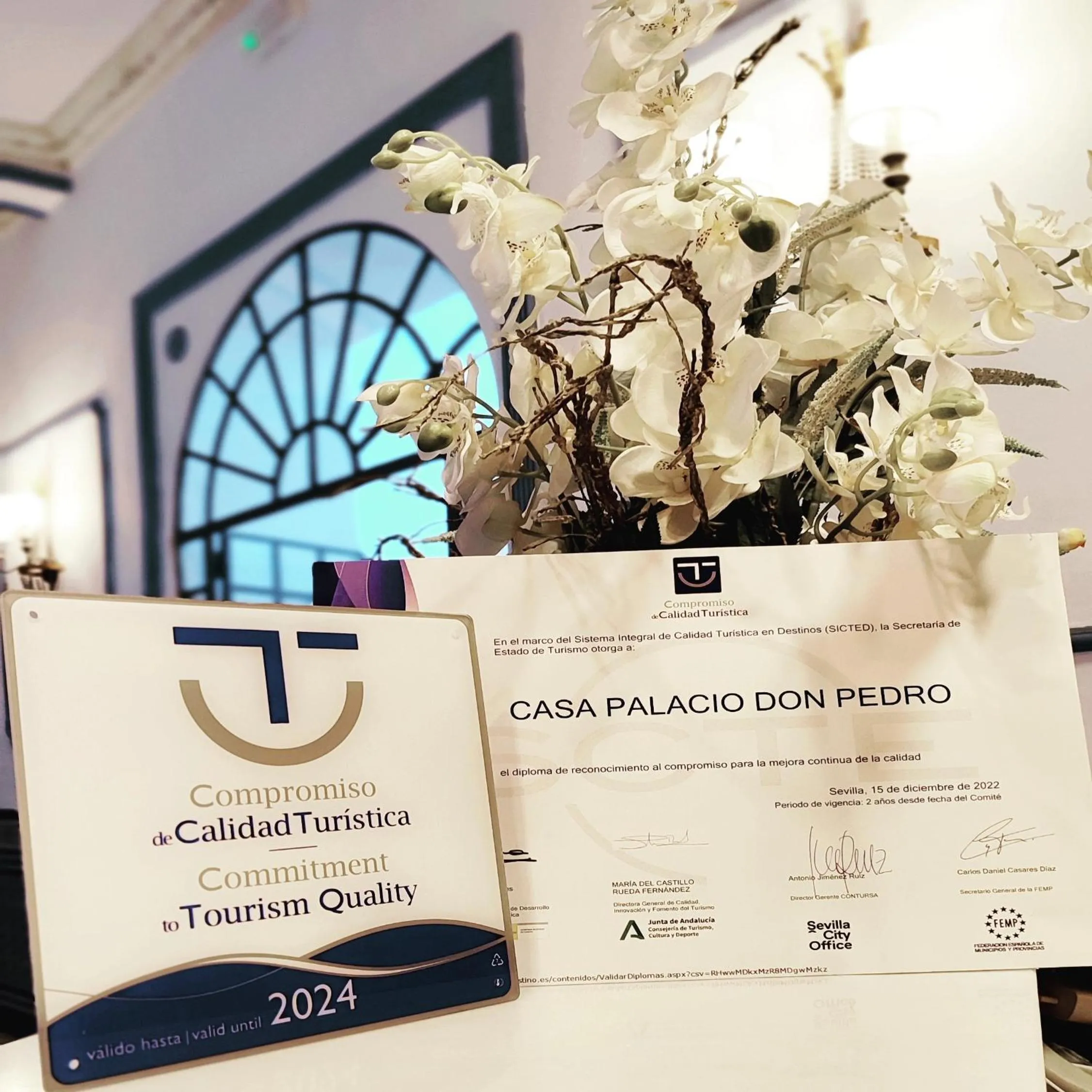 Logo/Certificate/Sign in Casa Palacio Don Pedro