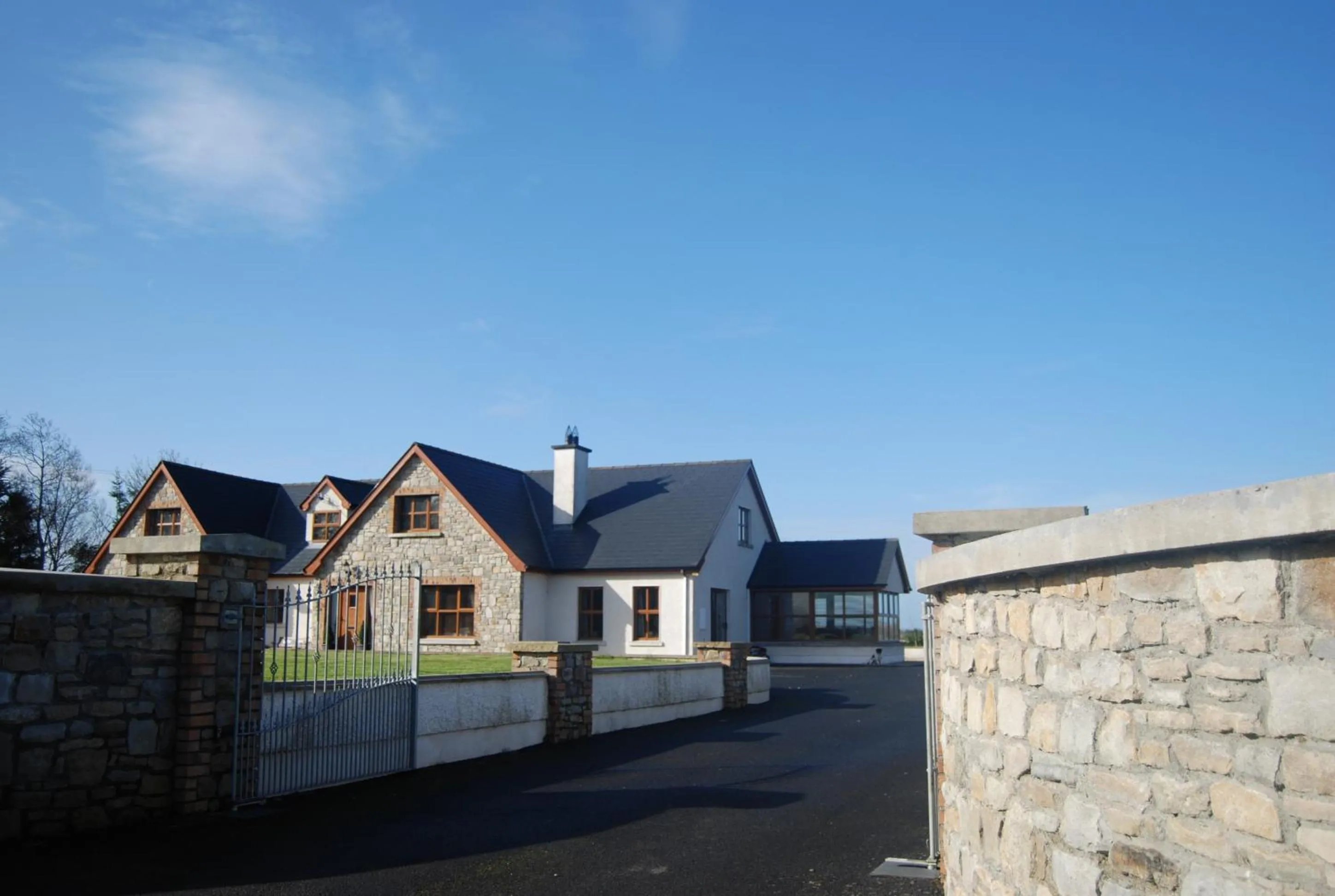 Property building in Lissadell Lodge