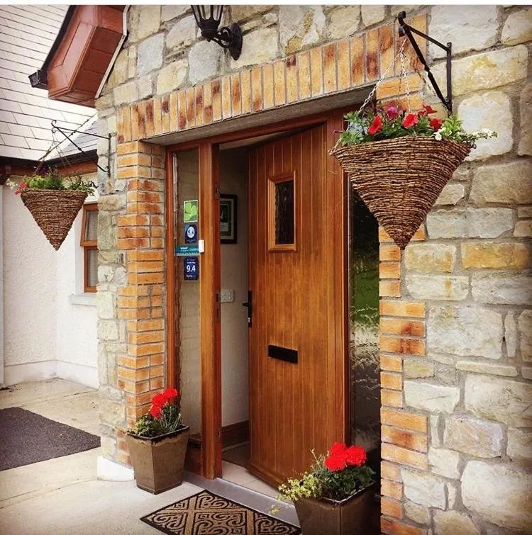 Facade/entrance in Lissadell Lodge