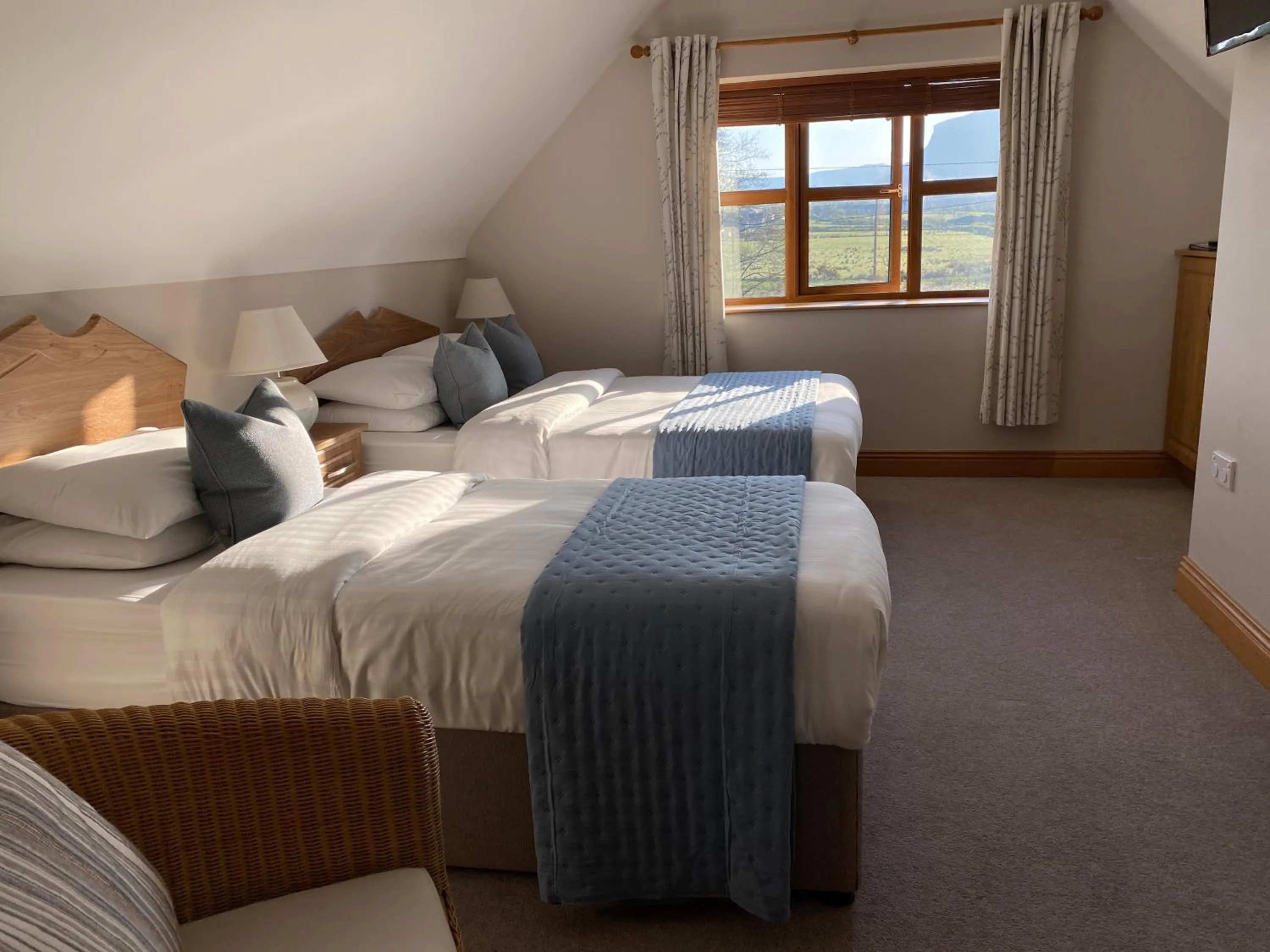 Bed in Lissadell Lodge