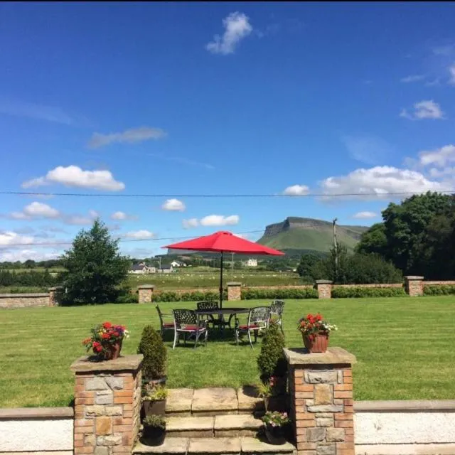 Patio in Lissadell Lodge