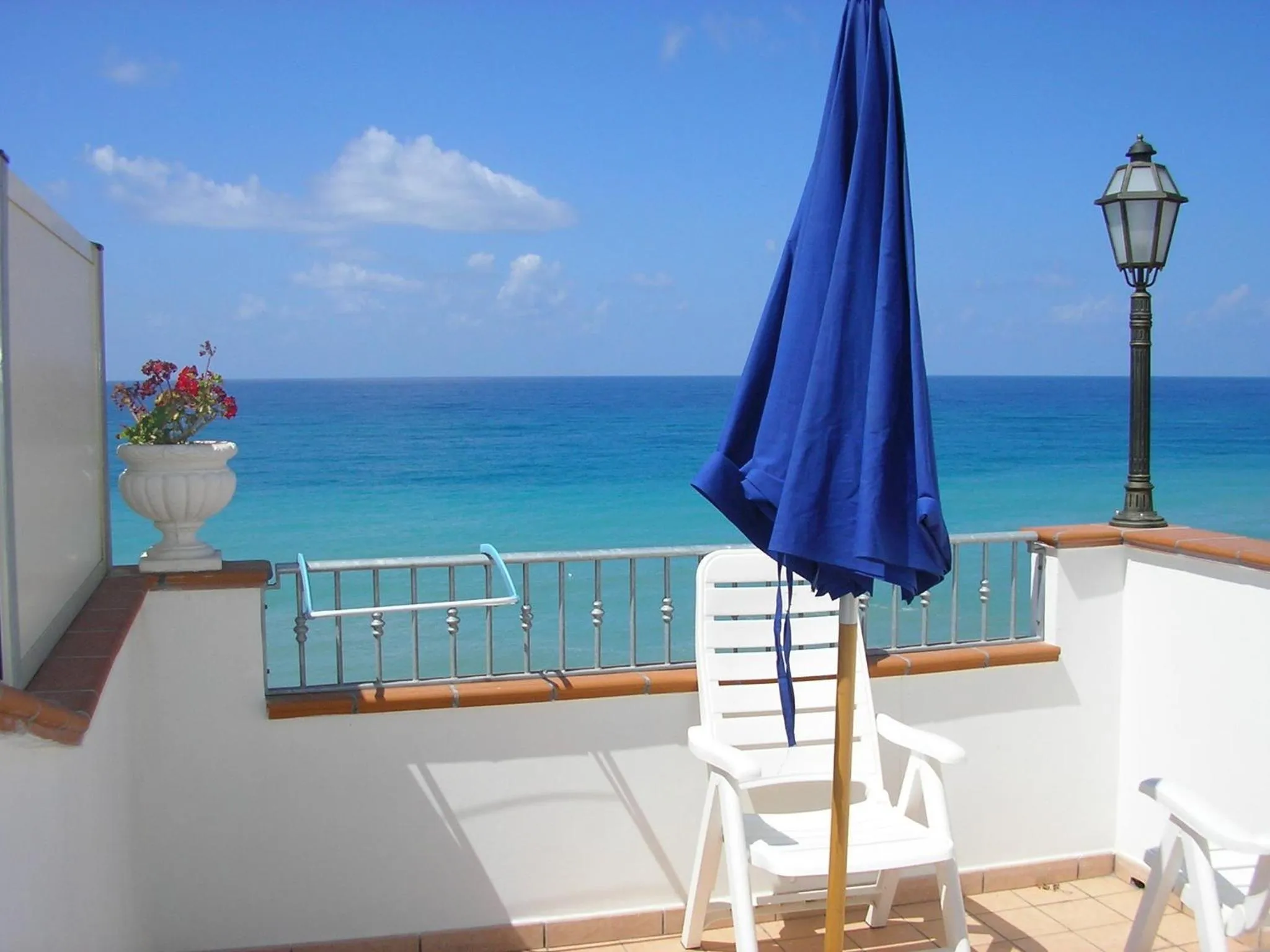 Balcony/Terrace in Lion's Hotel