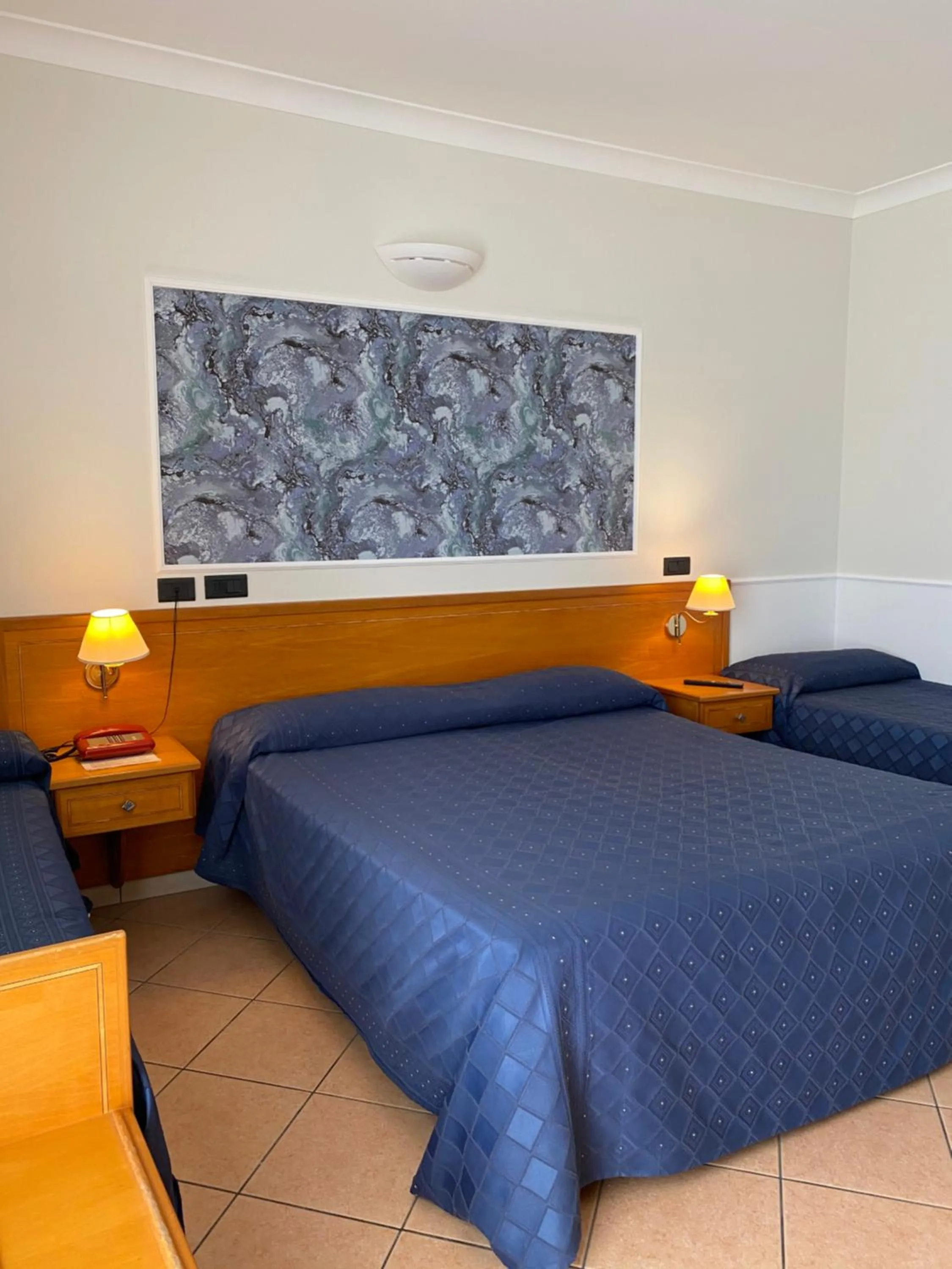 Shower in Lion's Hotel