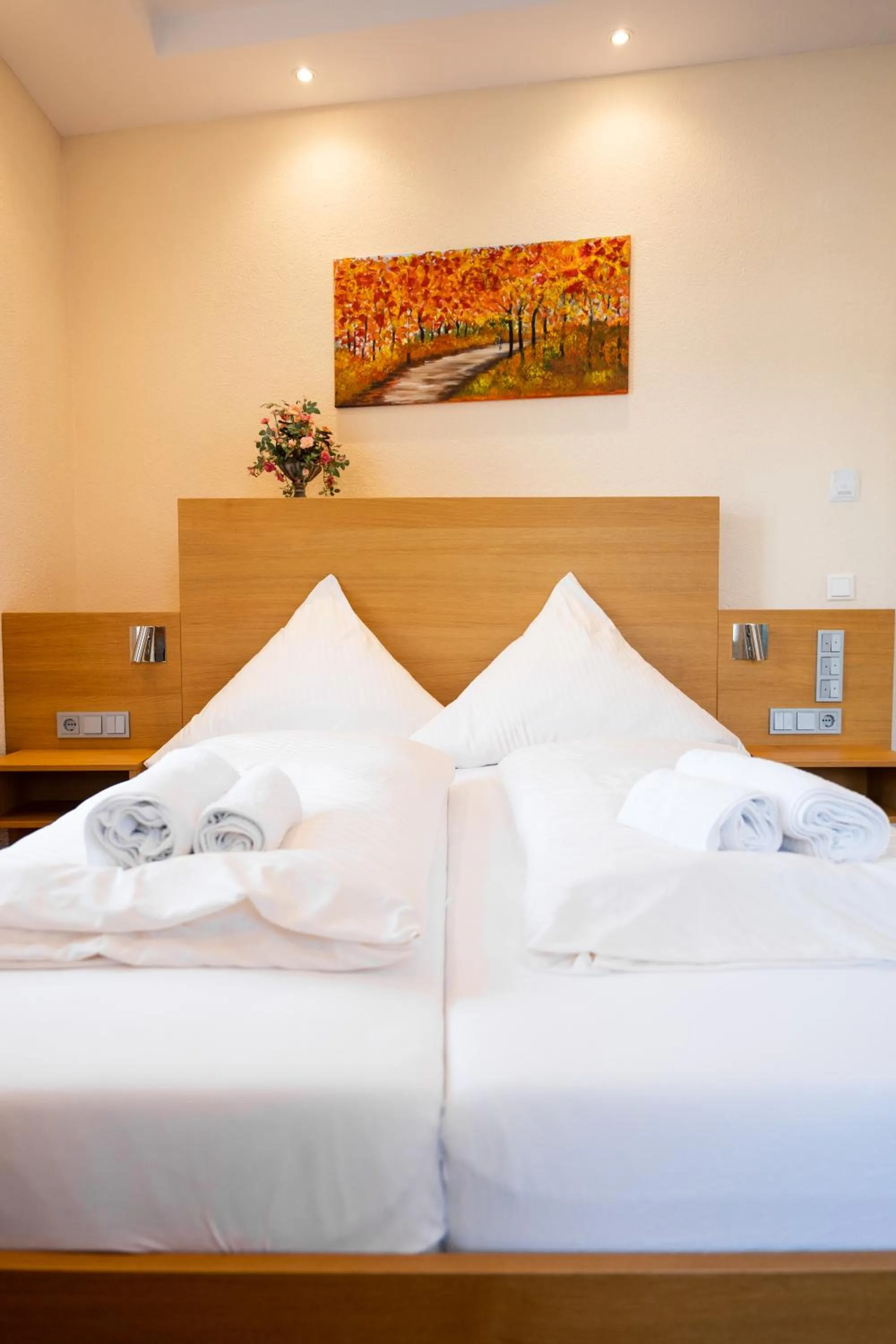 Photo of the whole room, Bed in Gasthause Zur Krone Hotel