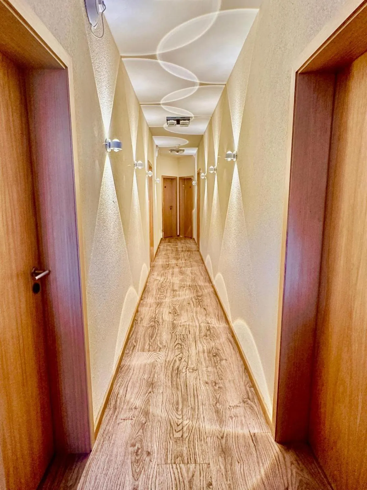 Gasthause Zur Krone Hotel