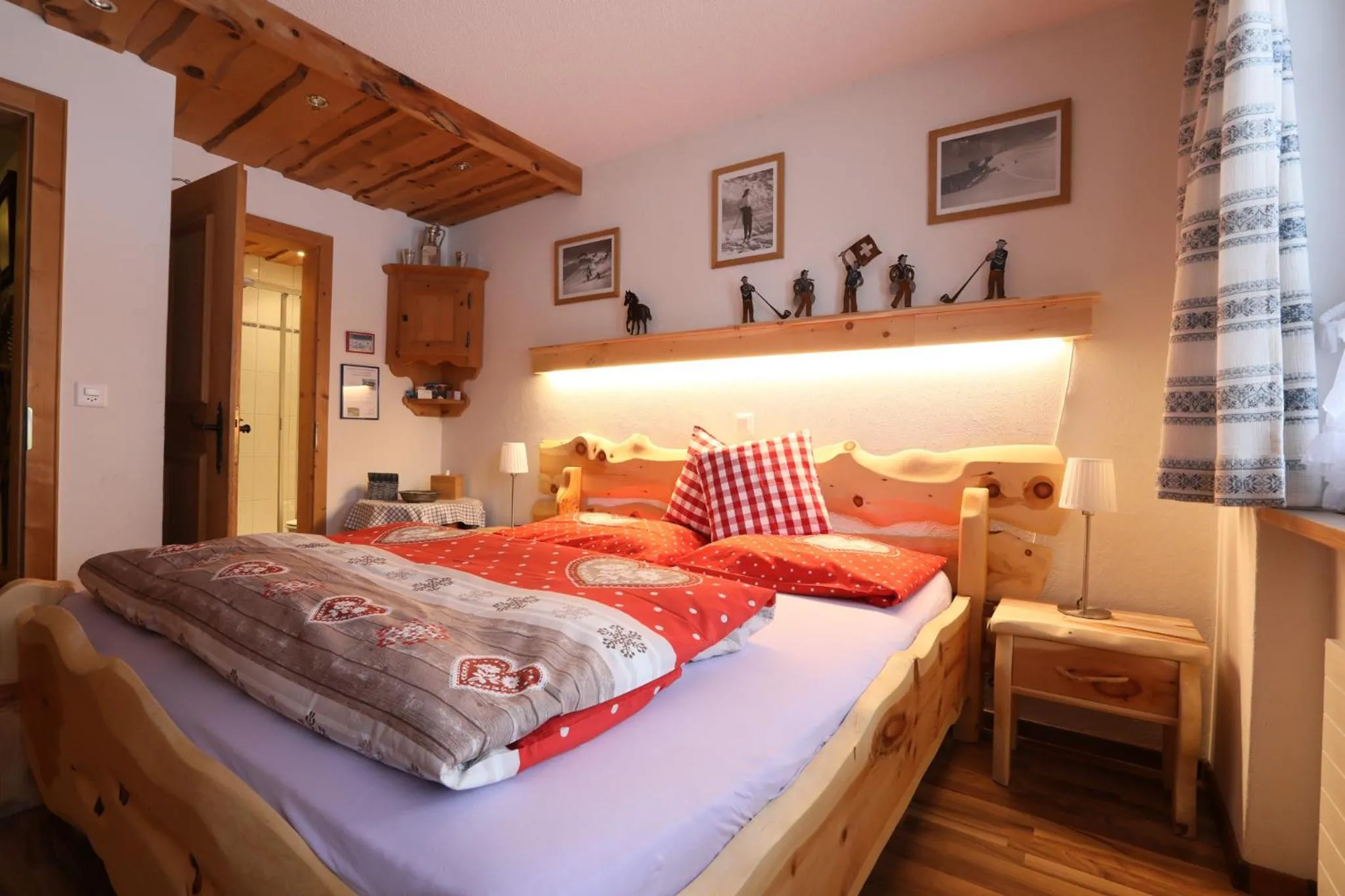 Photo of the whole room, Bed in B&B Stiffler-Huus