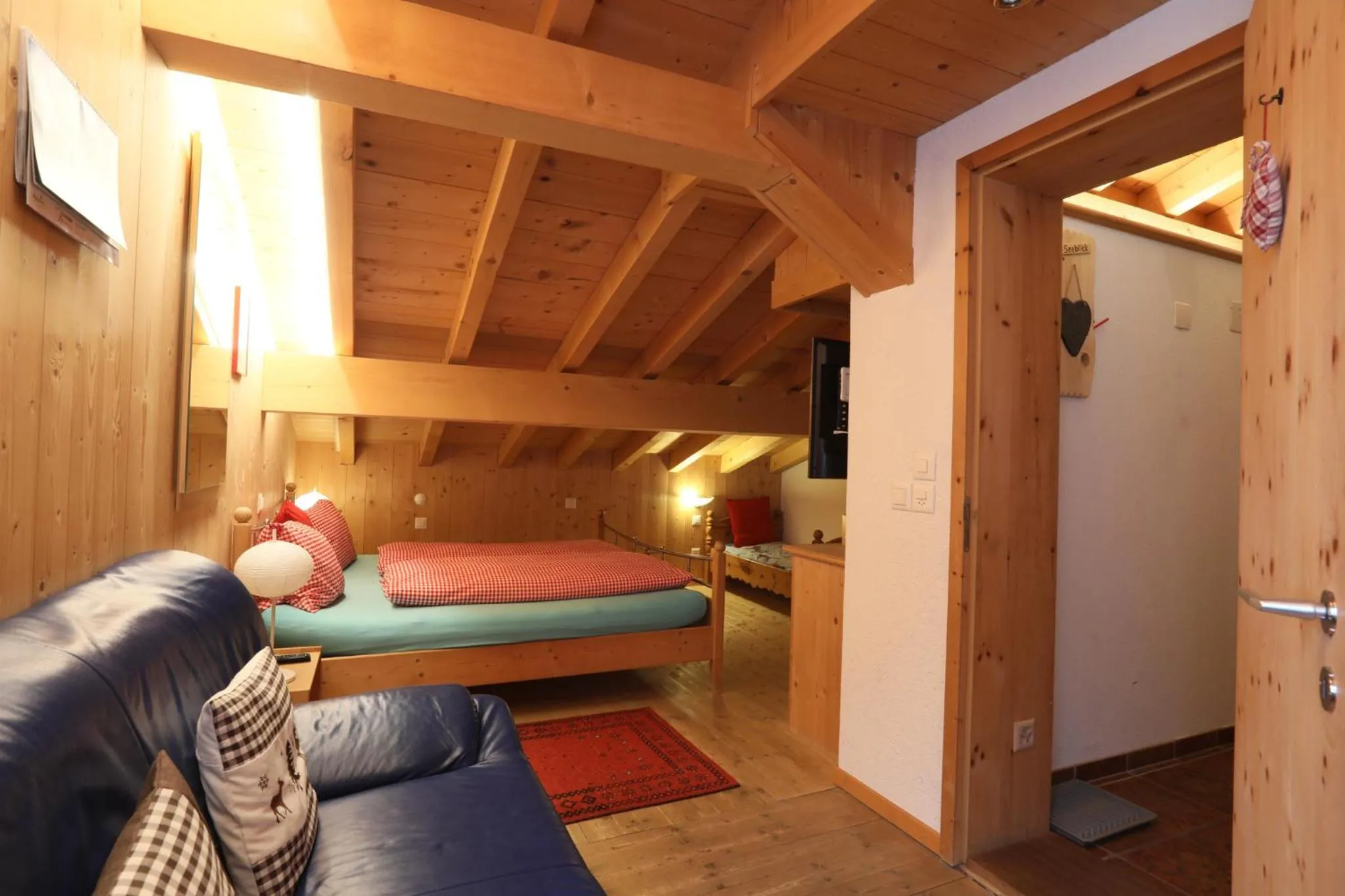 Photo of the whole room, Bed in B&B Stiffler-Huus