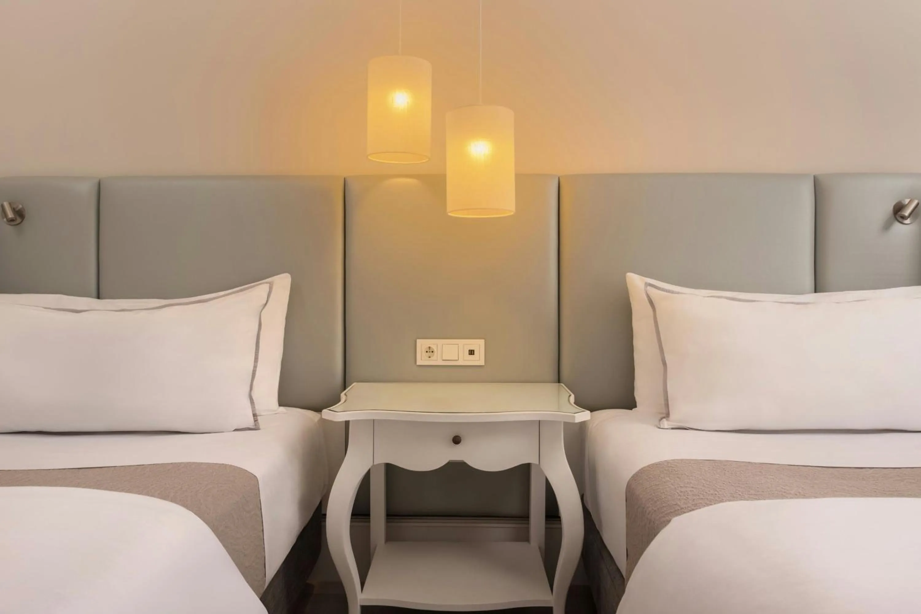 Photo of the whole room, Bed in The Westin La Quinta Golf Resort & Spa, Benahavis, Marbella