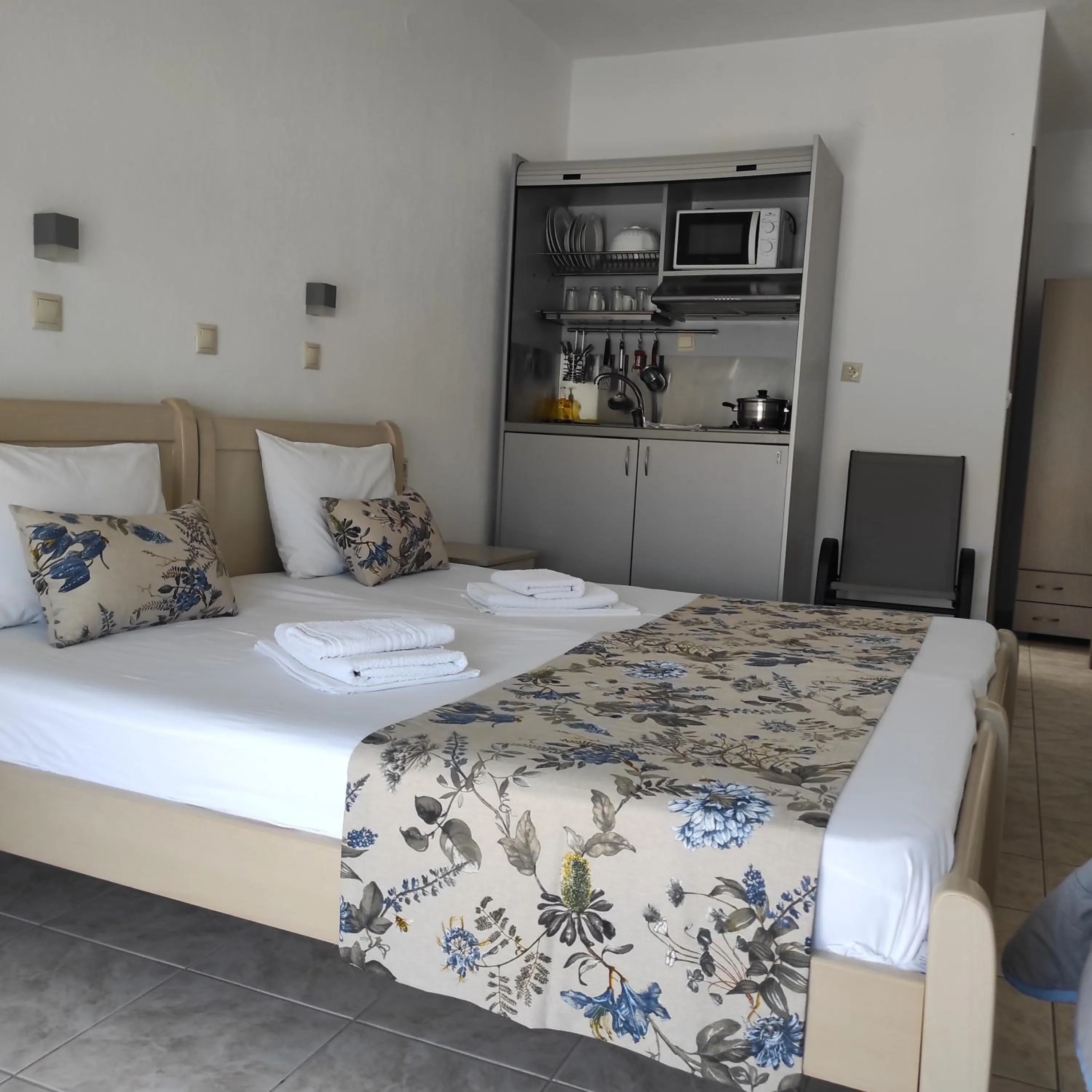Bed in RG Studios Thassos