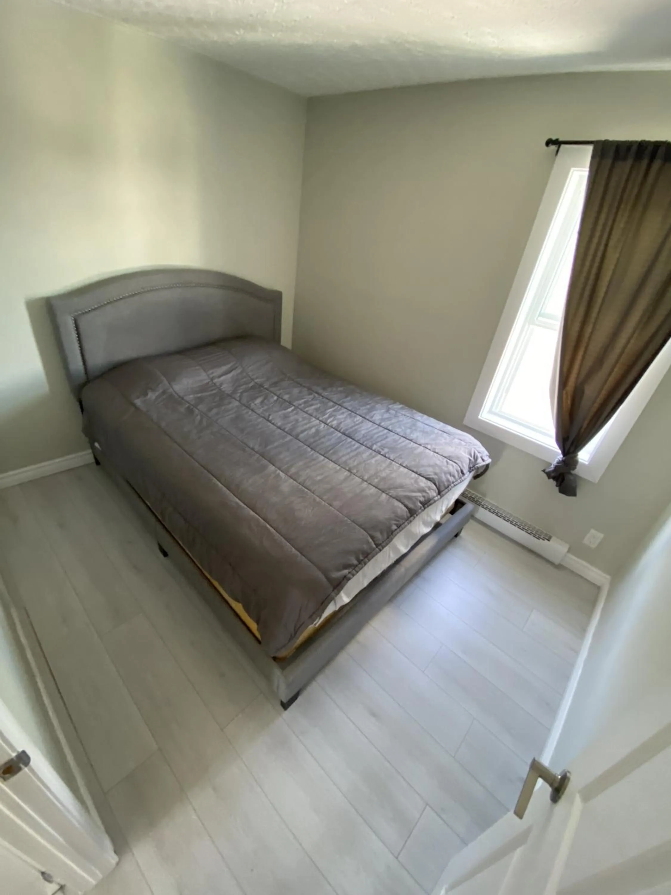 Bedroom, Bed in Le Cardinal