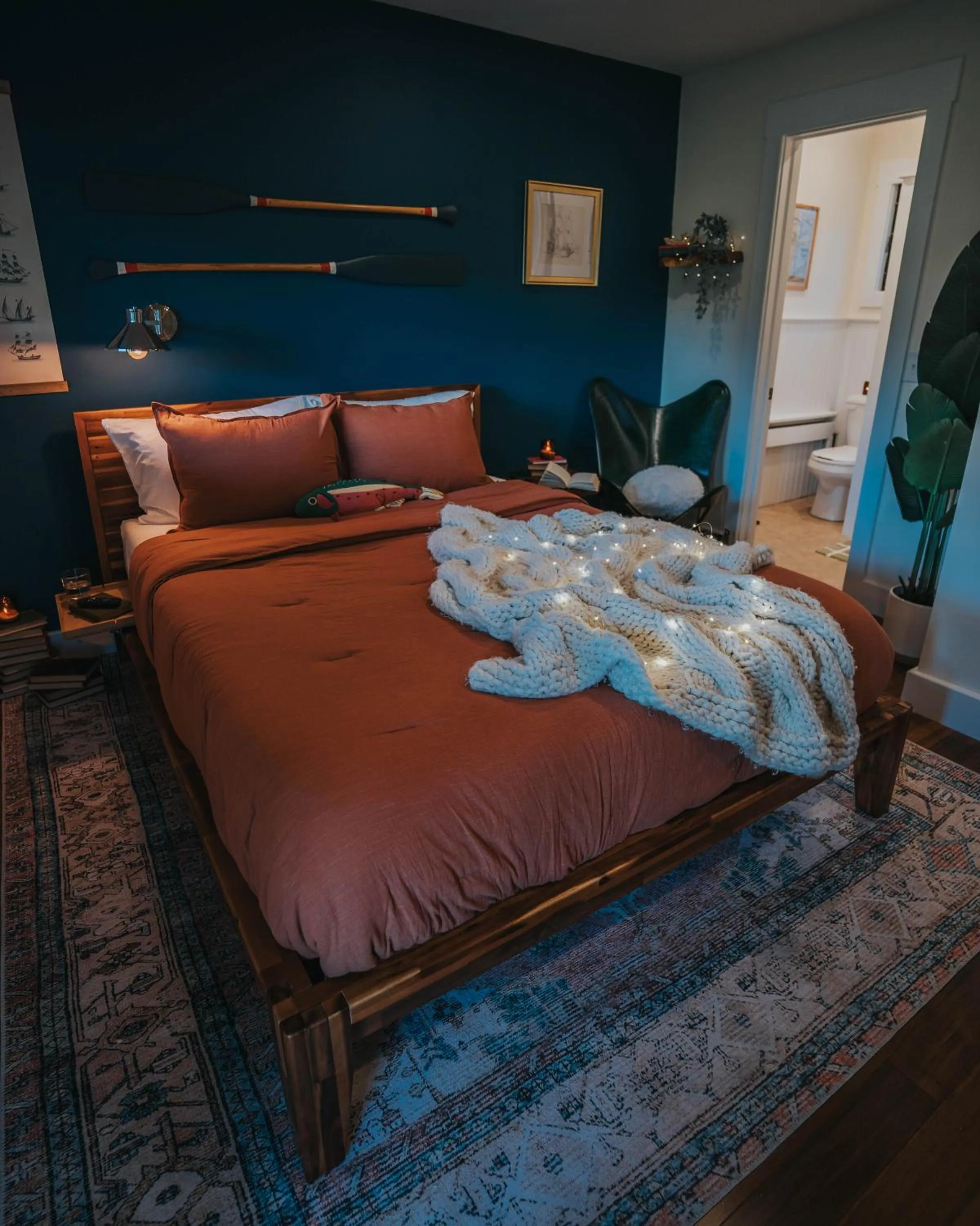 Bed in Willow Pond Motel