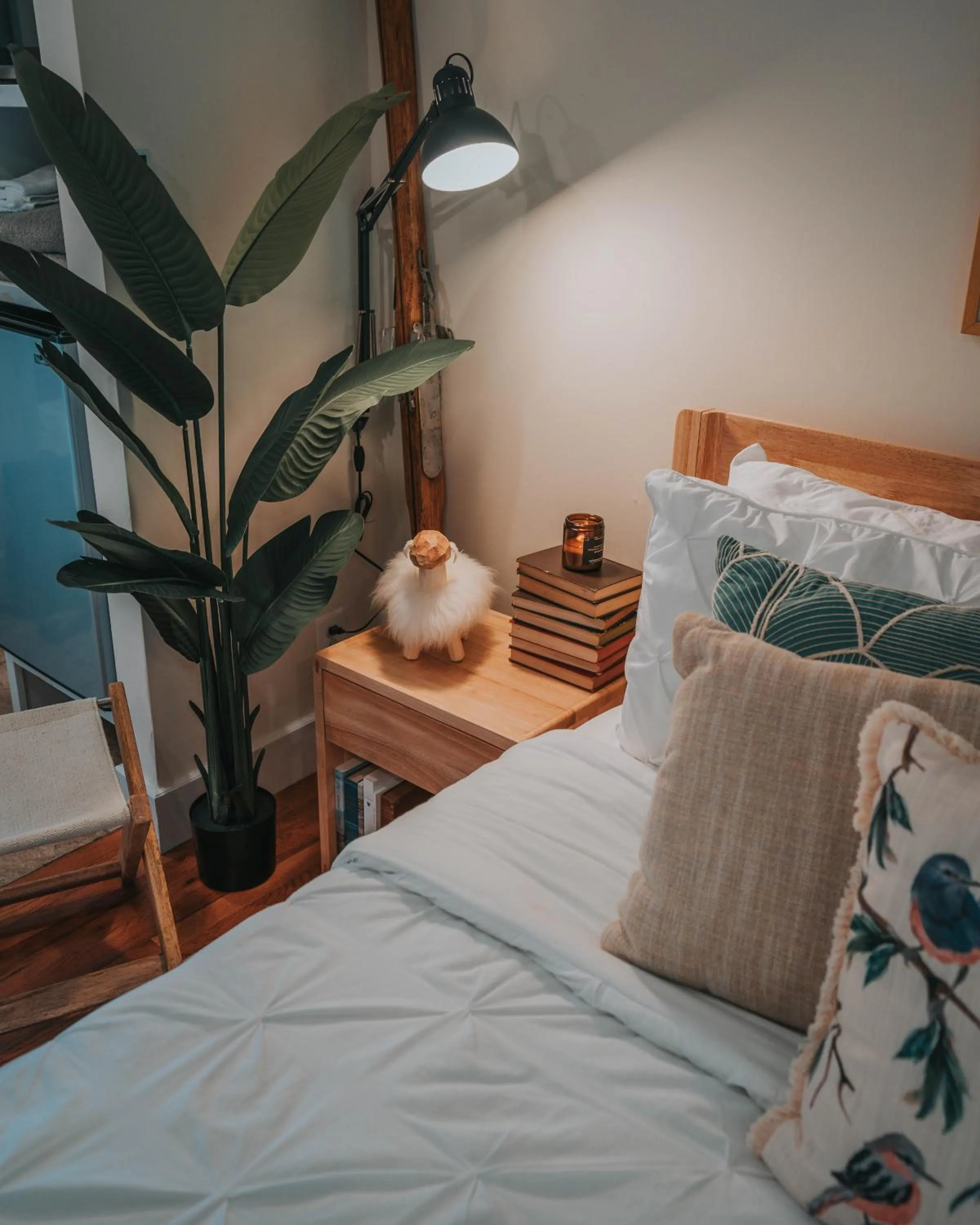 Bed in Willow Pond Motel