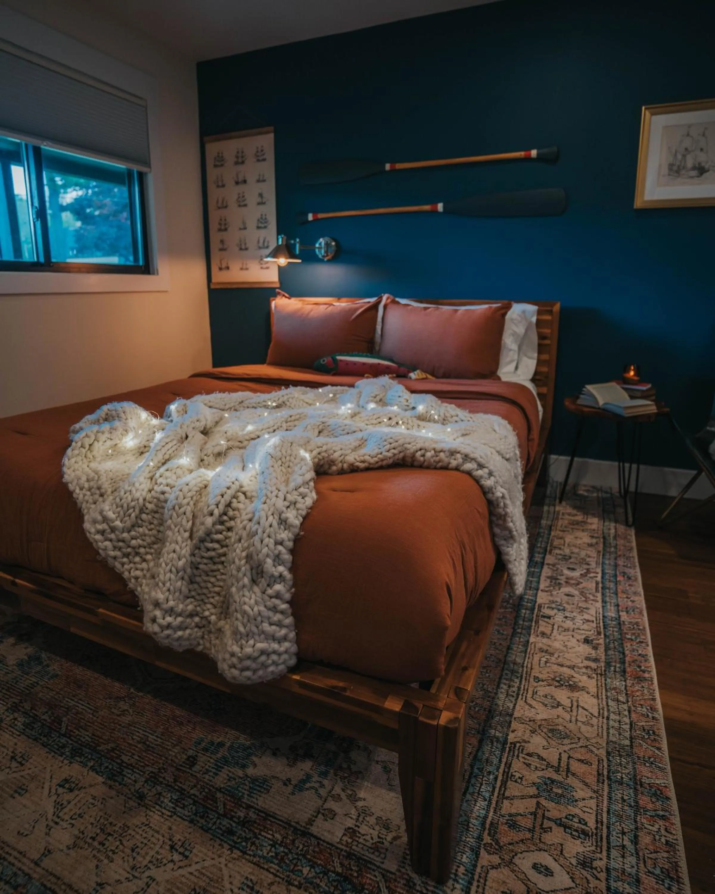 Bed in Willow Pond Motel