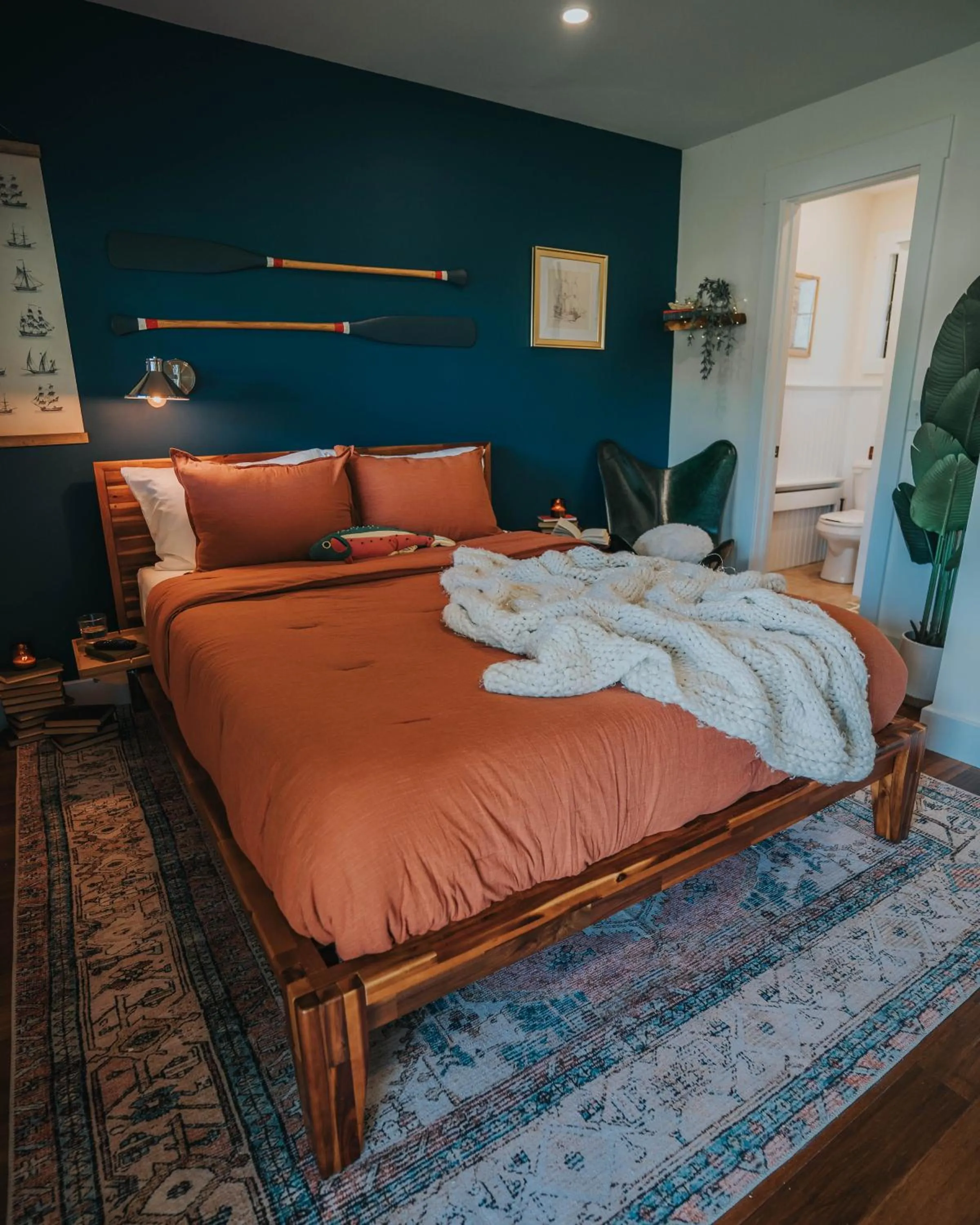 Bed in Willow Pond Motel