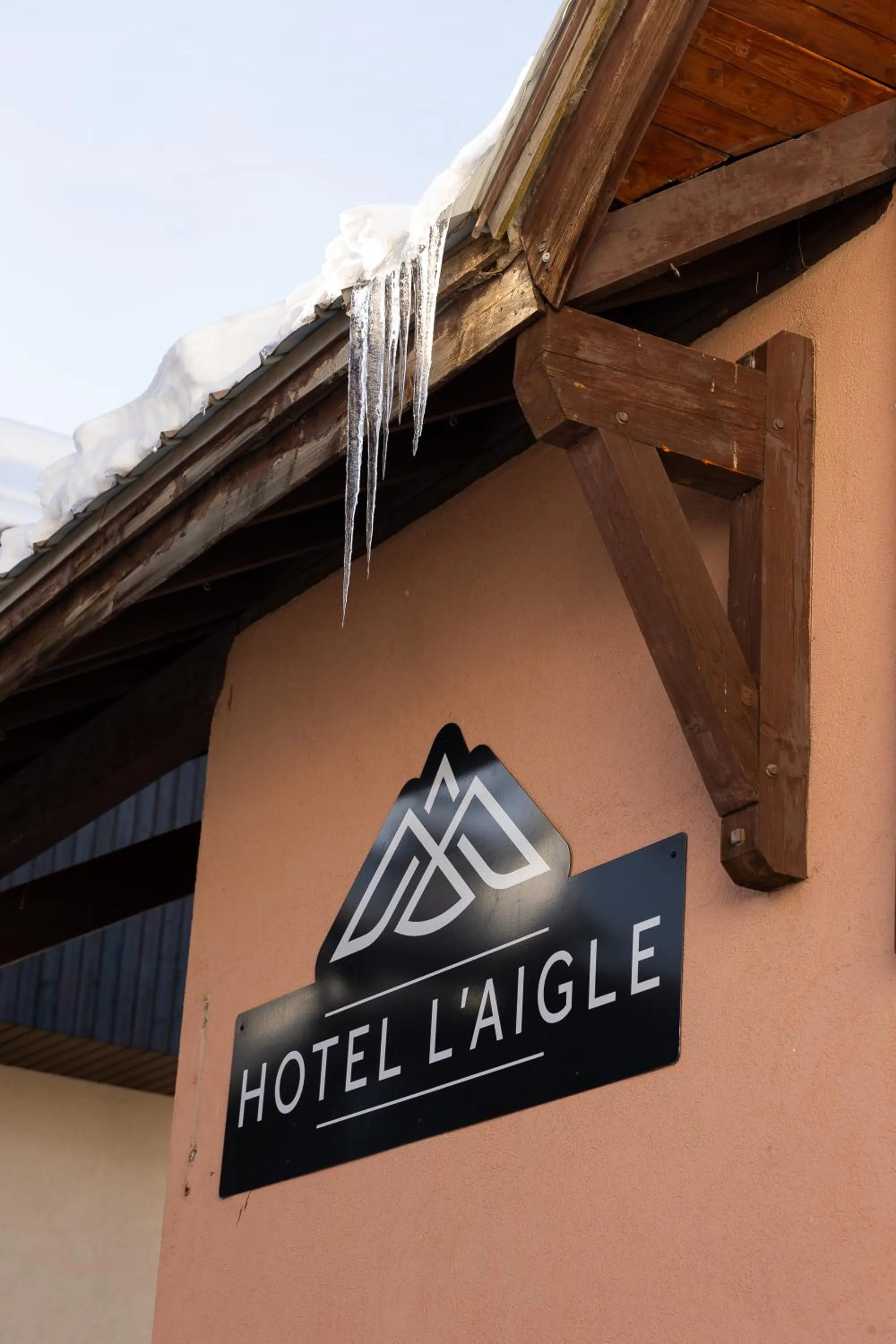 Property logo or sign in Hotel l'Aigle