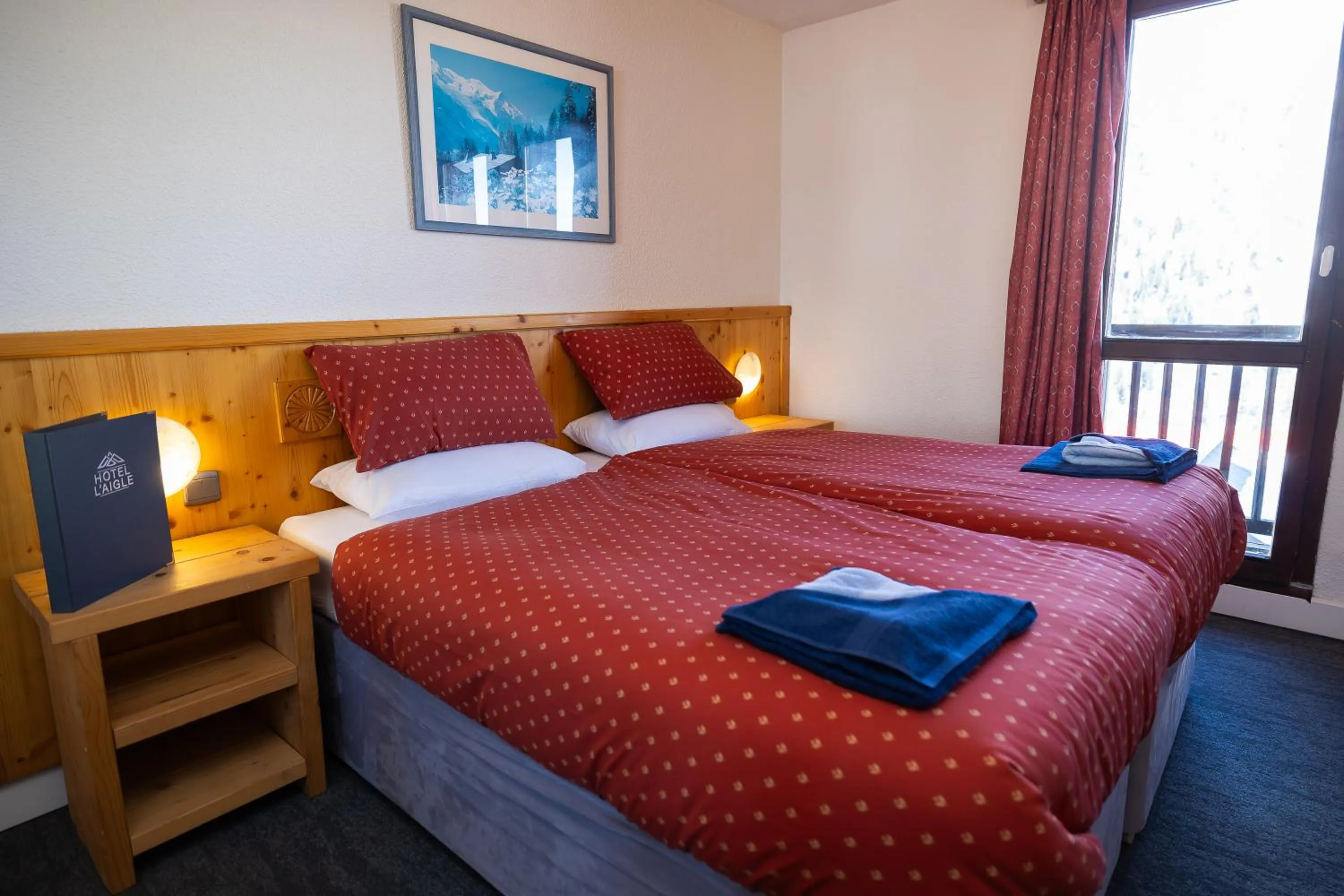 Bedroom, Bed in Hotel l'Aigle