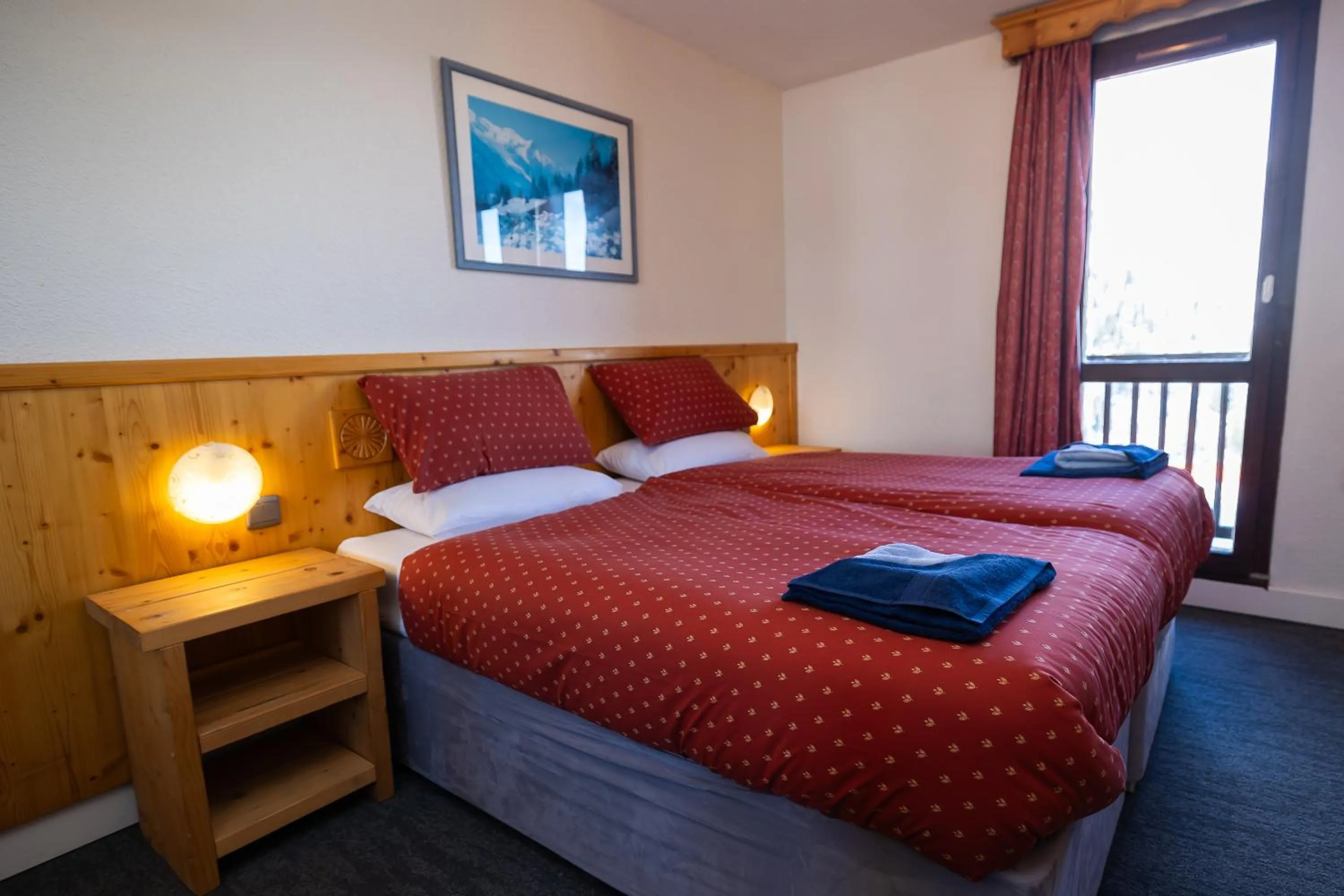 Bedroom, Bed in Hotel l'Aigle