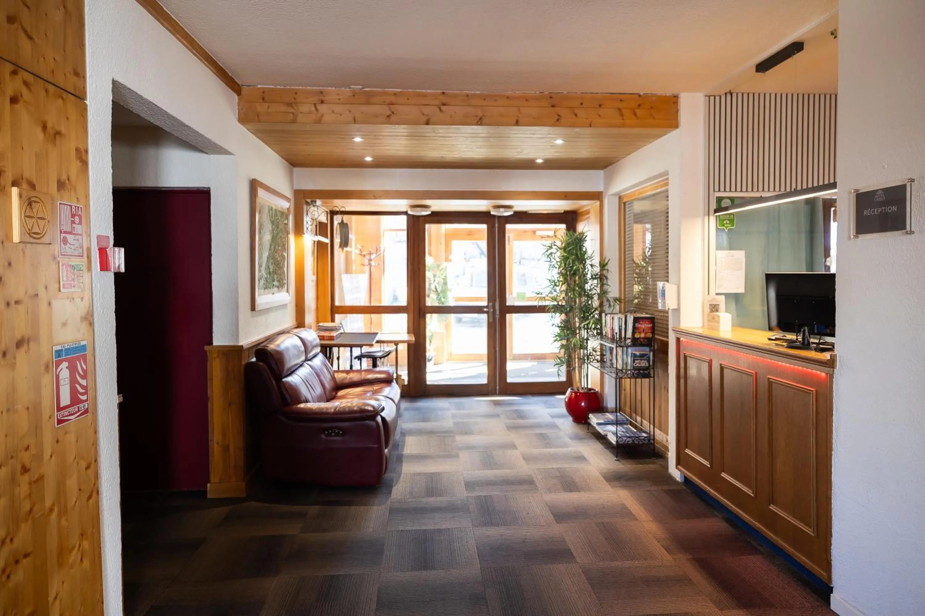 Lobby or reception in Hotel l'Aigle