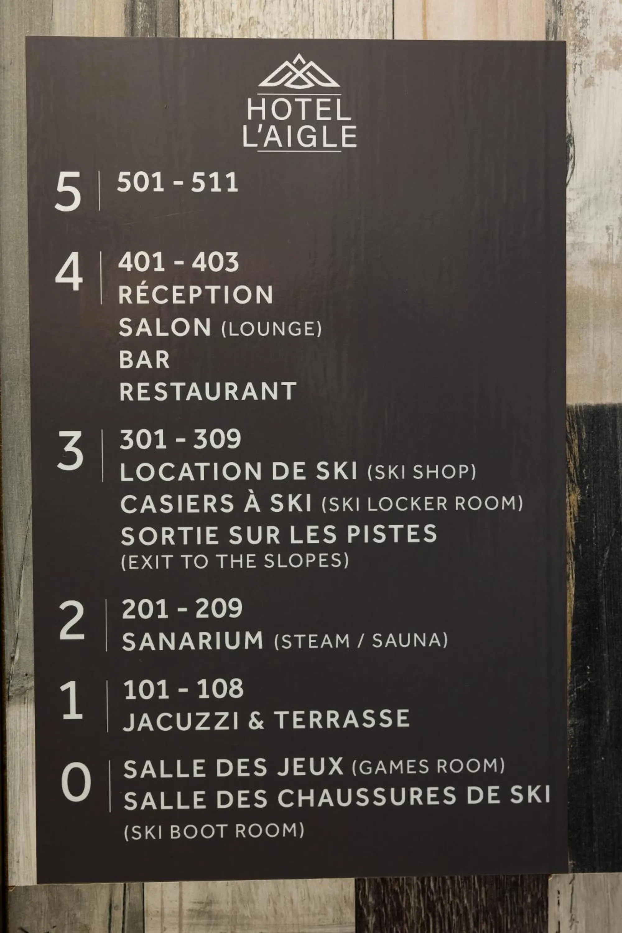 Logo/Certificate/Sign in Hotel l'Aigle