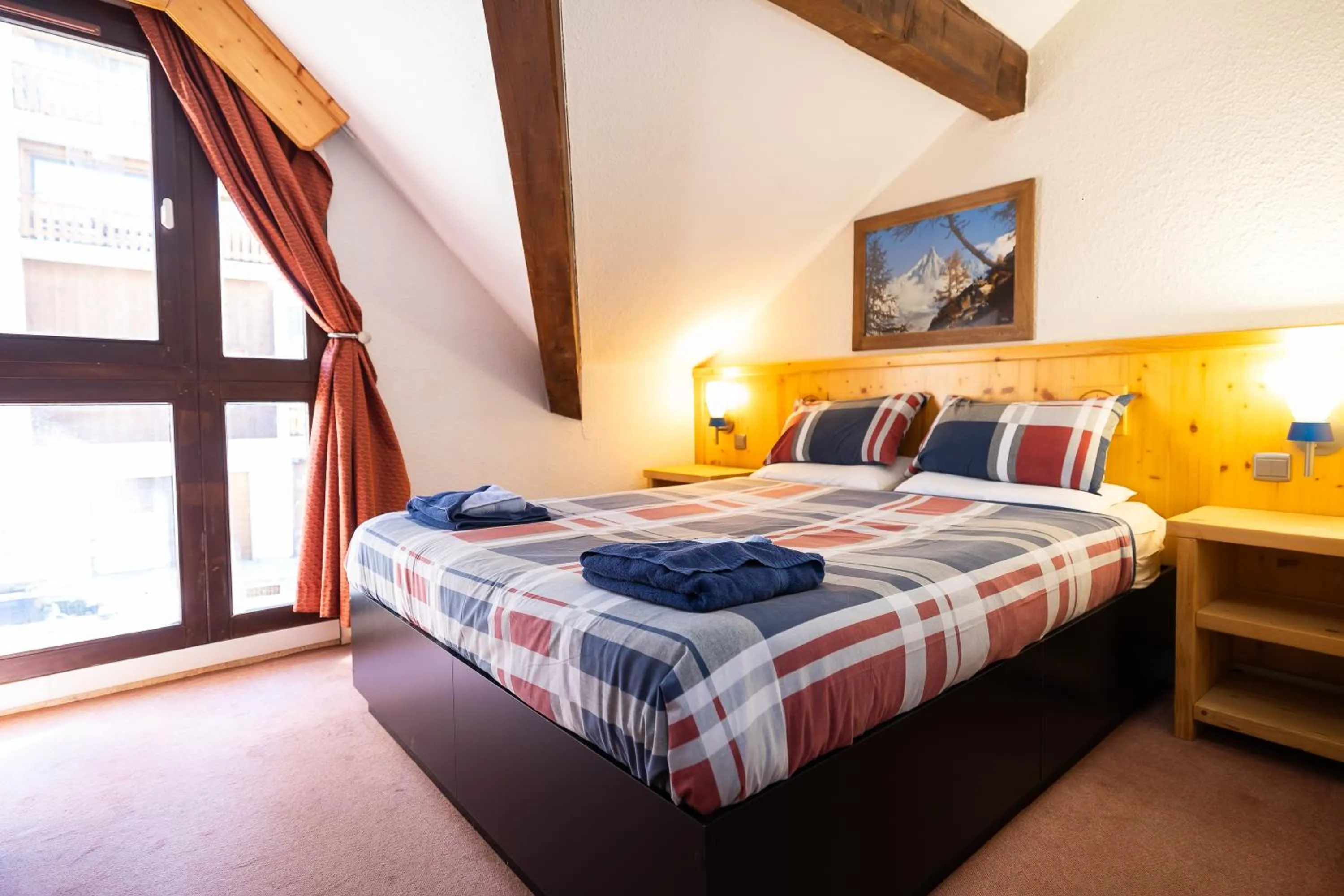 Bed in Hotel l'Aigle