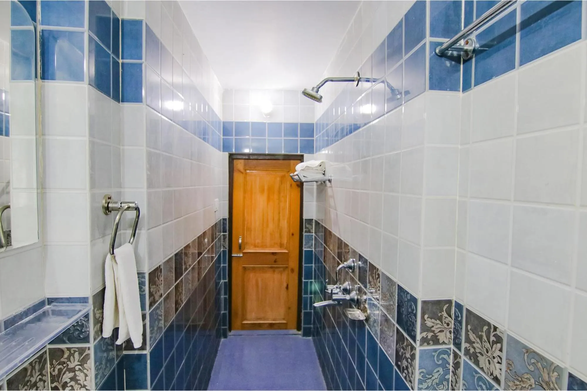 Bathroom in Royal Green Buds