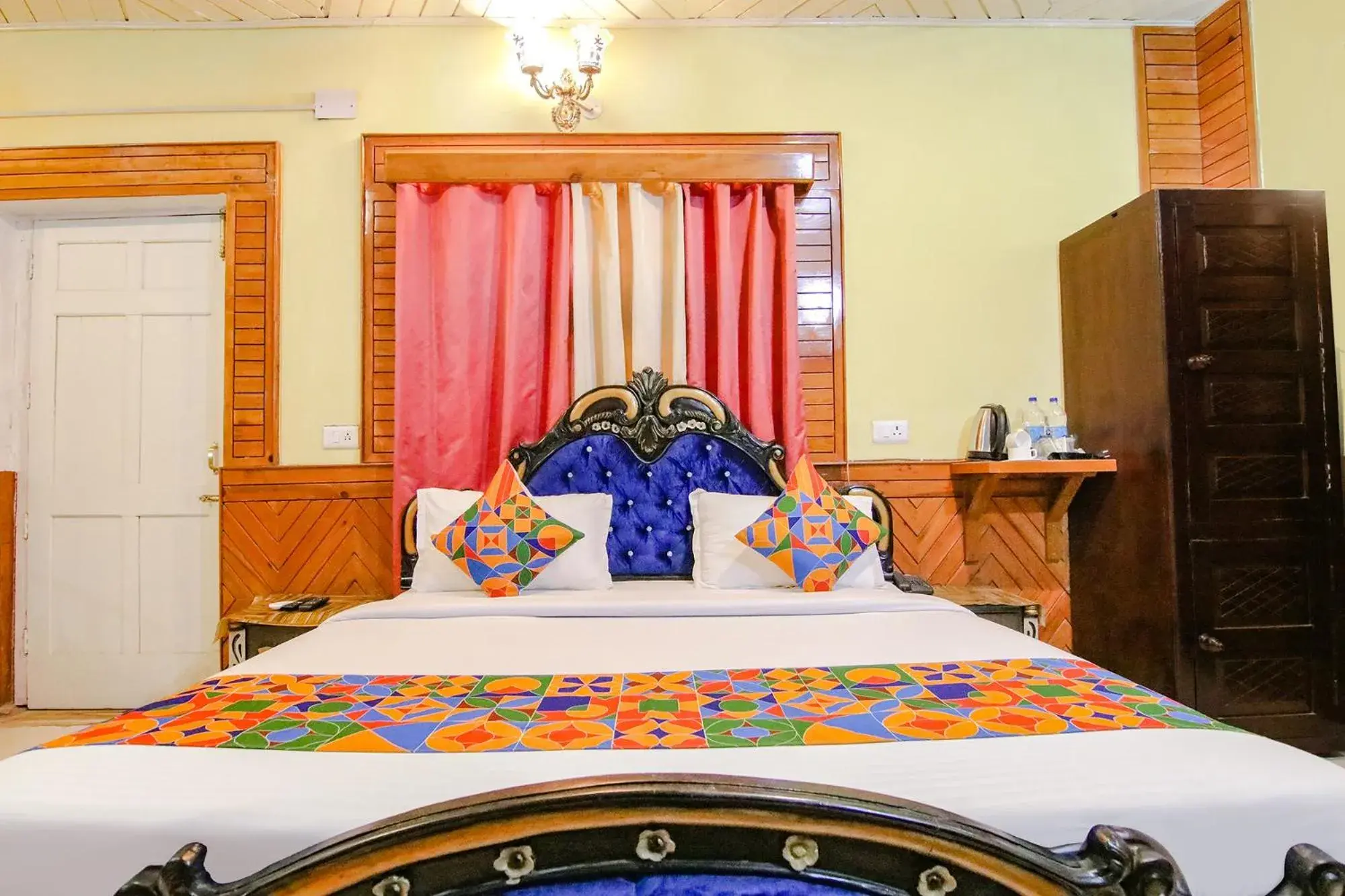 Bed in Royal Green Buds Bed in Royal Green Buds