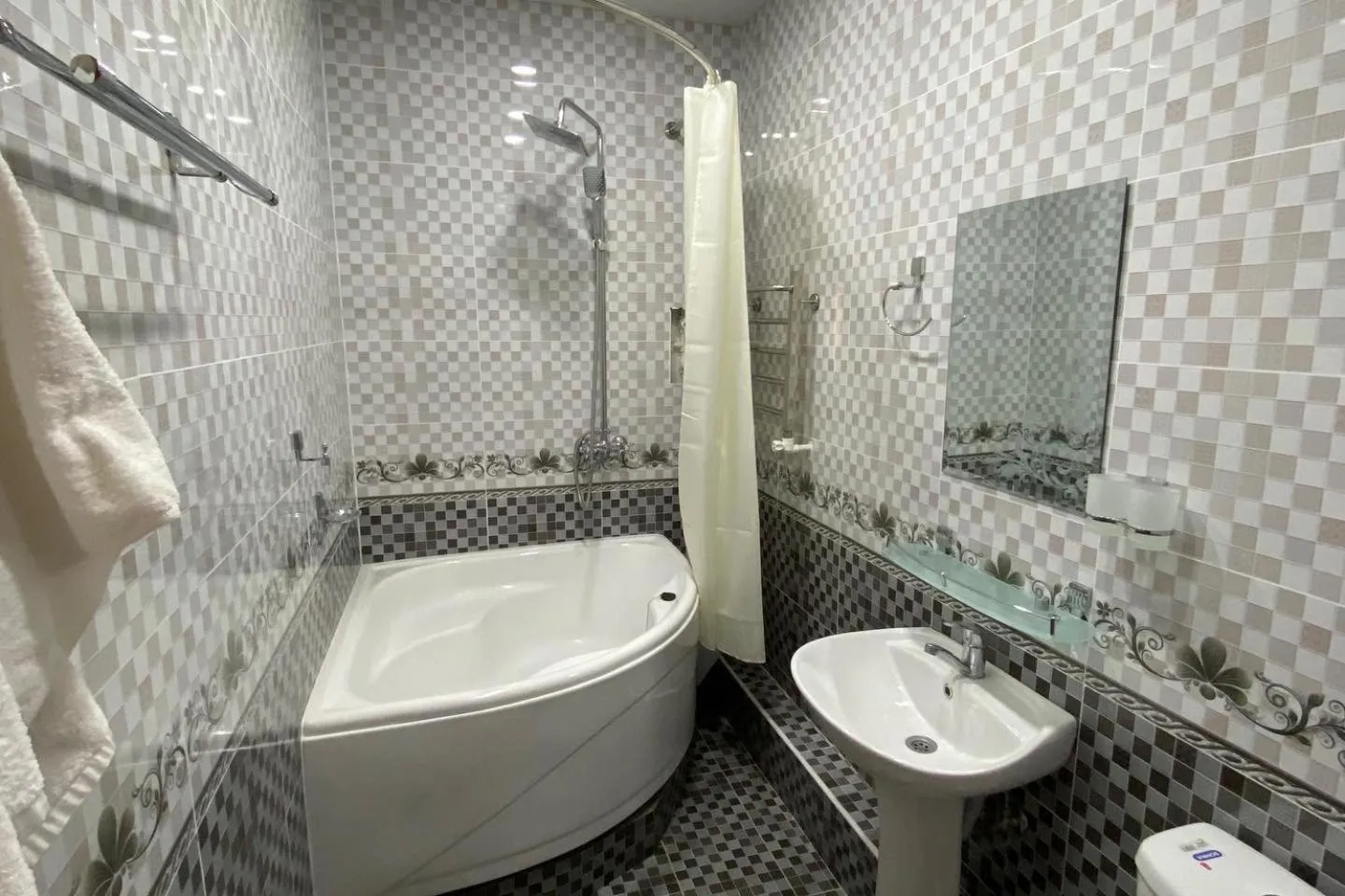 MOUNTAIN VIEW SAMARKAND