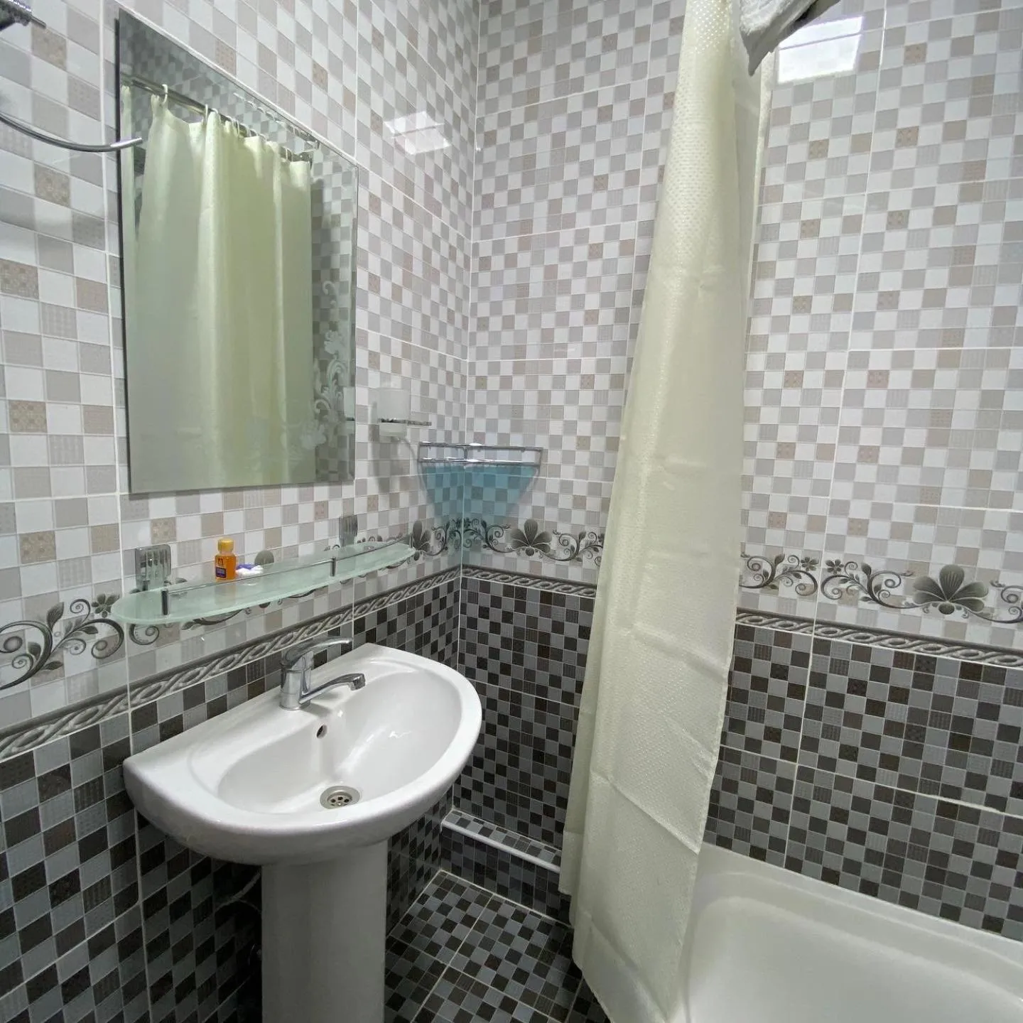 MOUNTAIN VIEW SAMARKAND