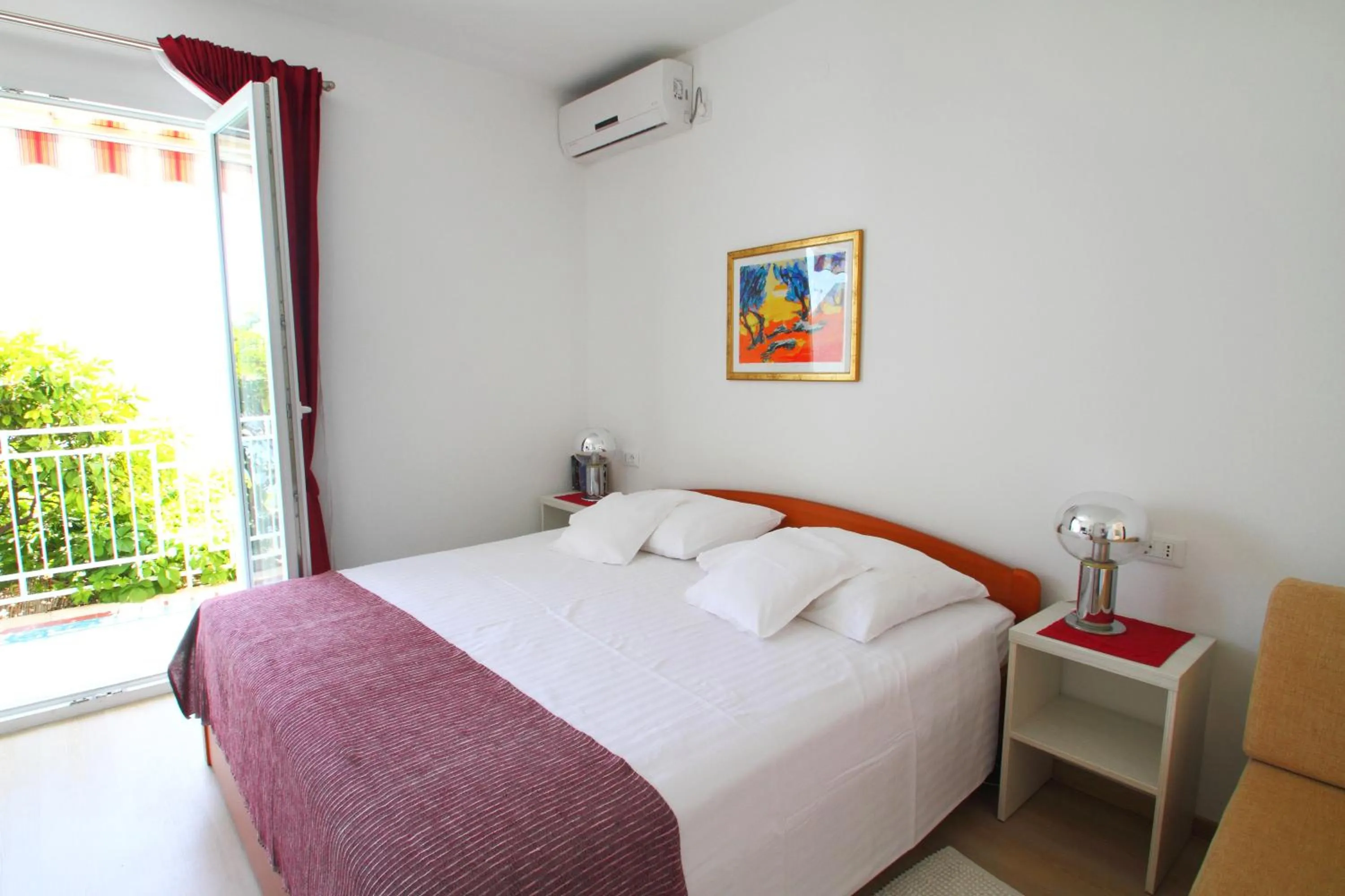 Bed in Apartments Ante